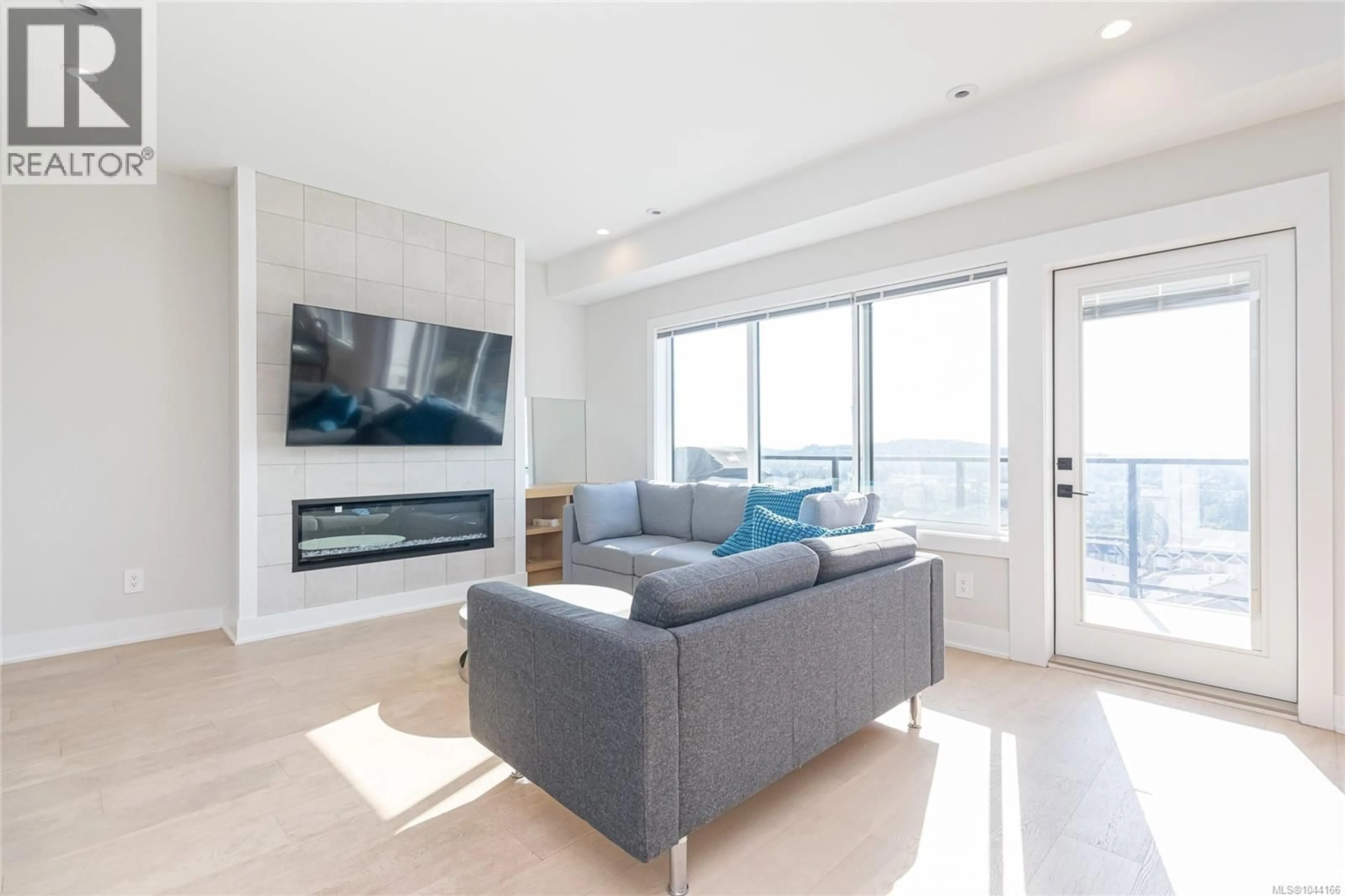 Living room with furniture, unknown for 1142 OLIVINE MEWS, Langford British Columbia V9B5P9