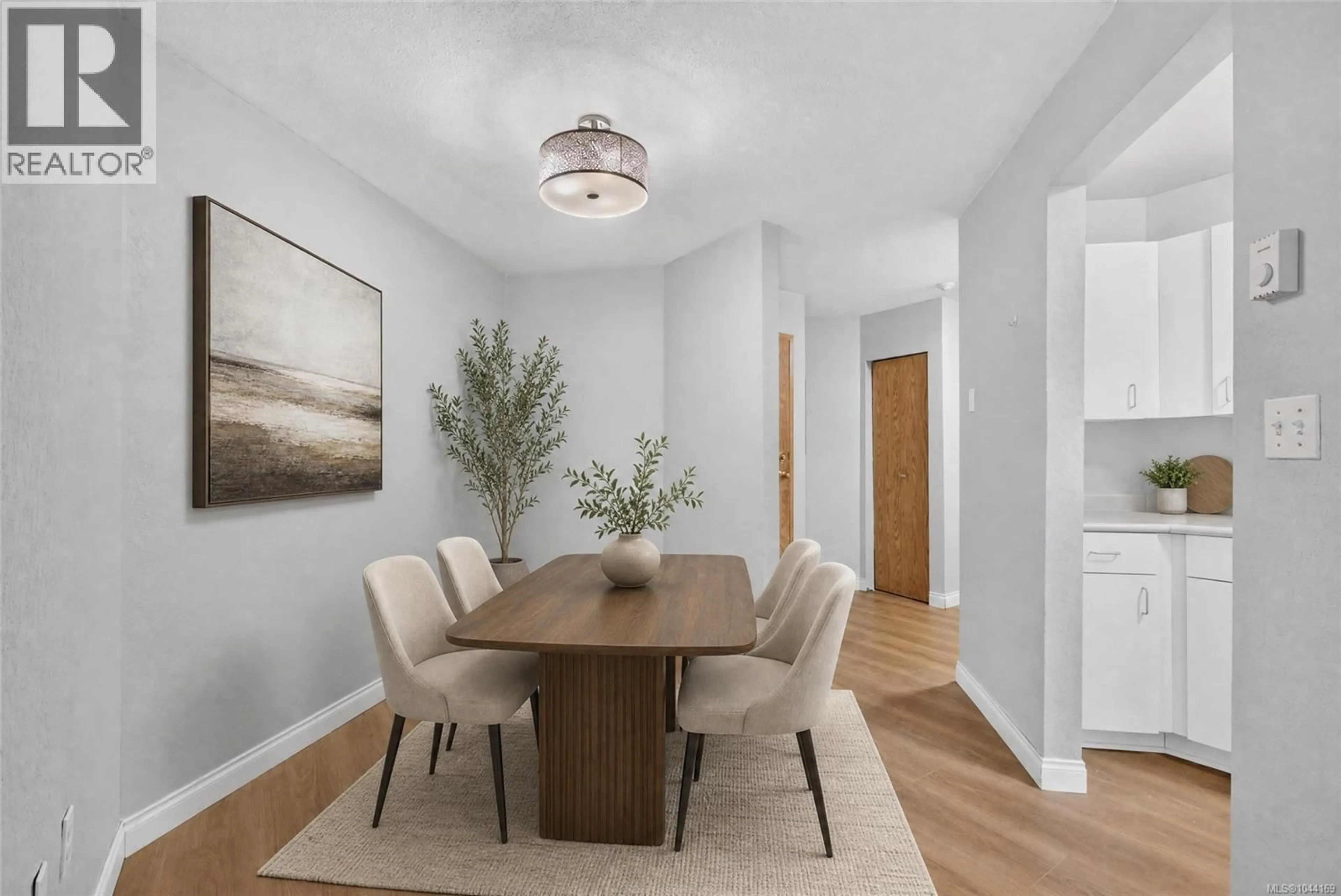 Dining room, wood/laminate floor for 105 - 200 BACK ROAD, Courtenay British Columbia V9N3W6