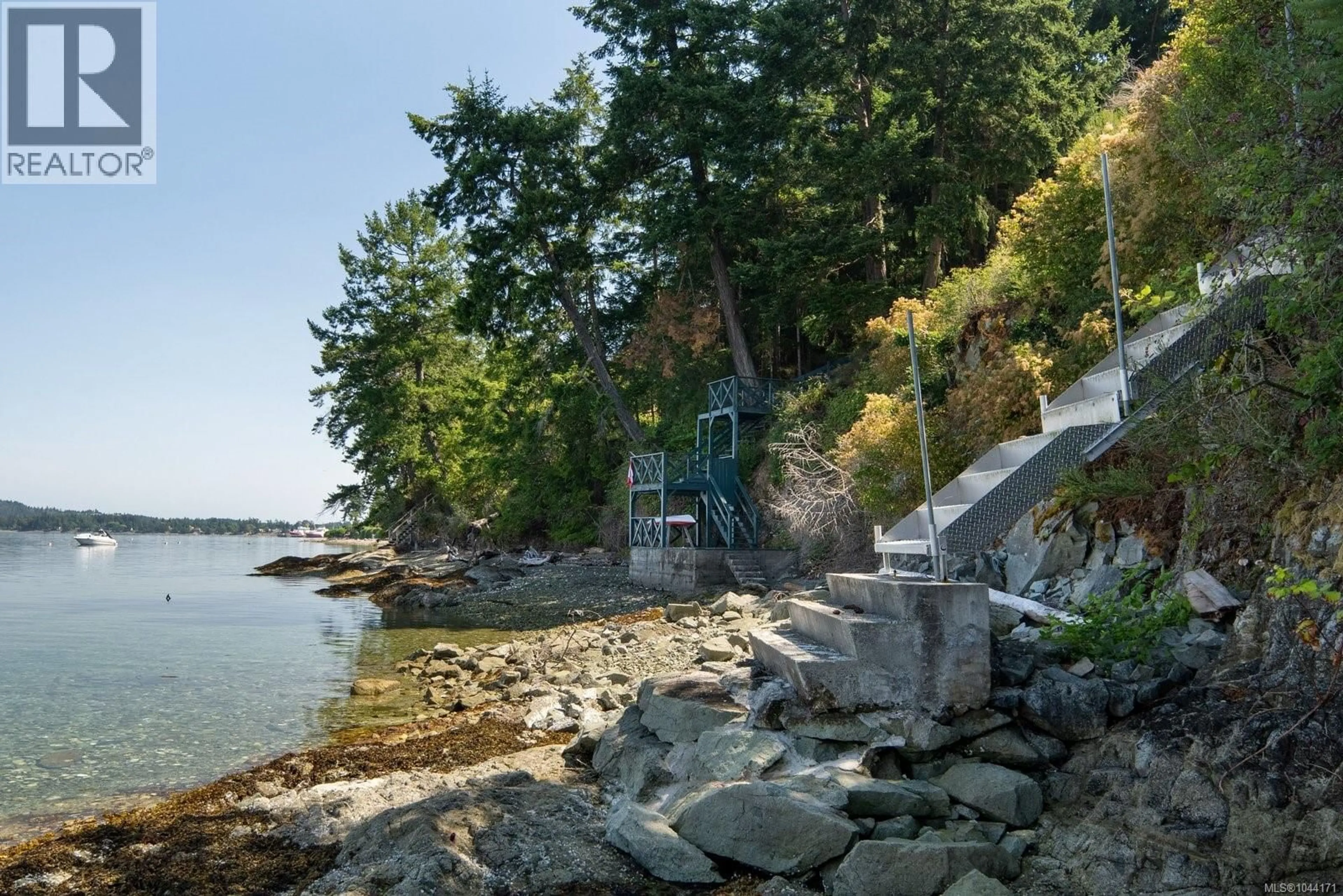Stairs for 9556 ARDMORE DRIVE, North Saanich British Columbia V8L5H3