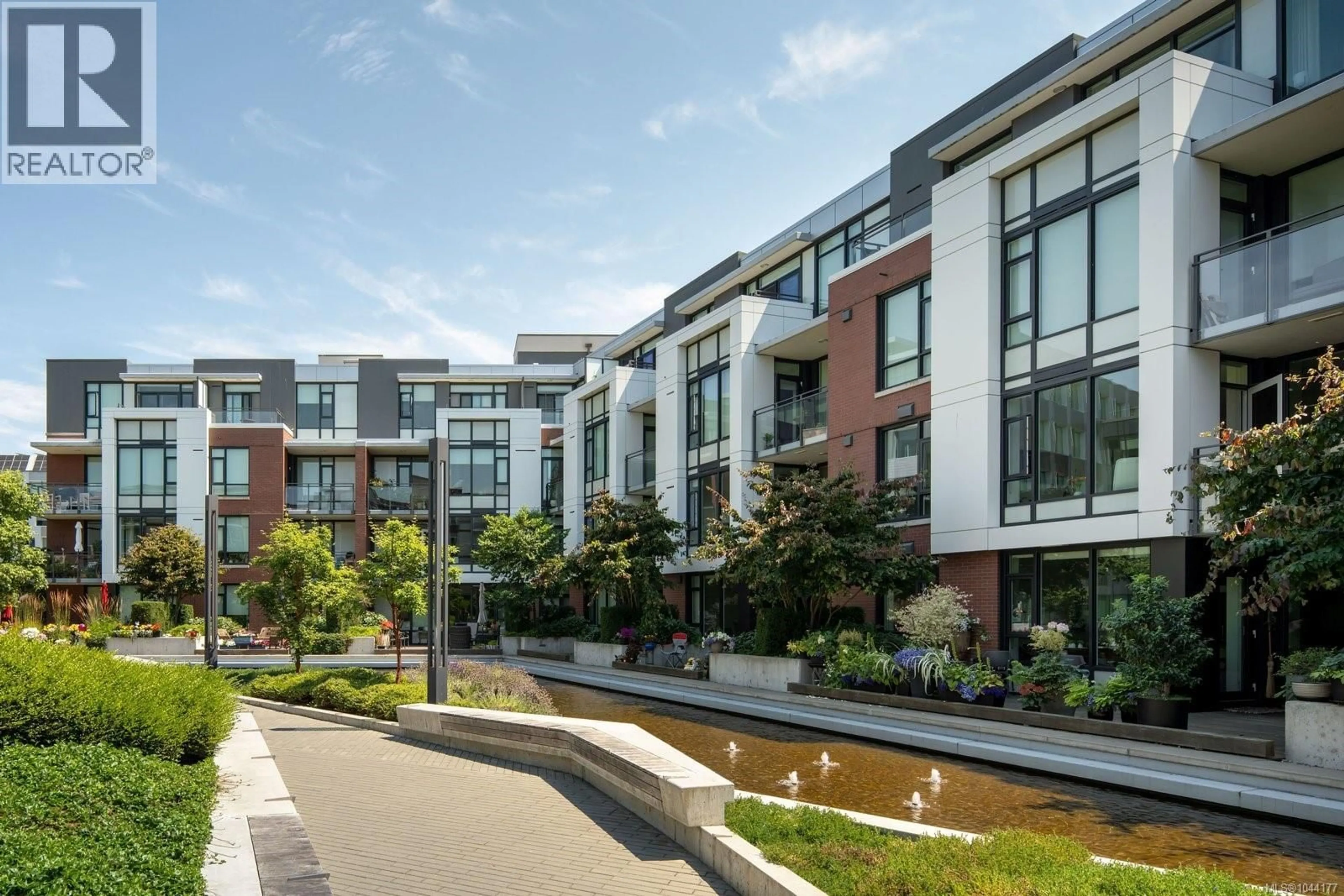 Patio, street for 309 - 530 MICHIGAN STREET, Victoria British Columbia V8V0G2