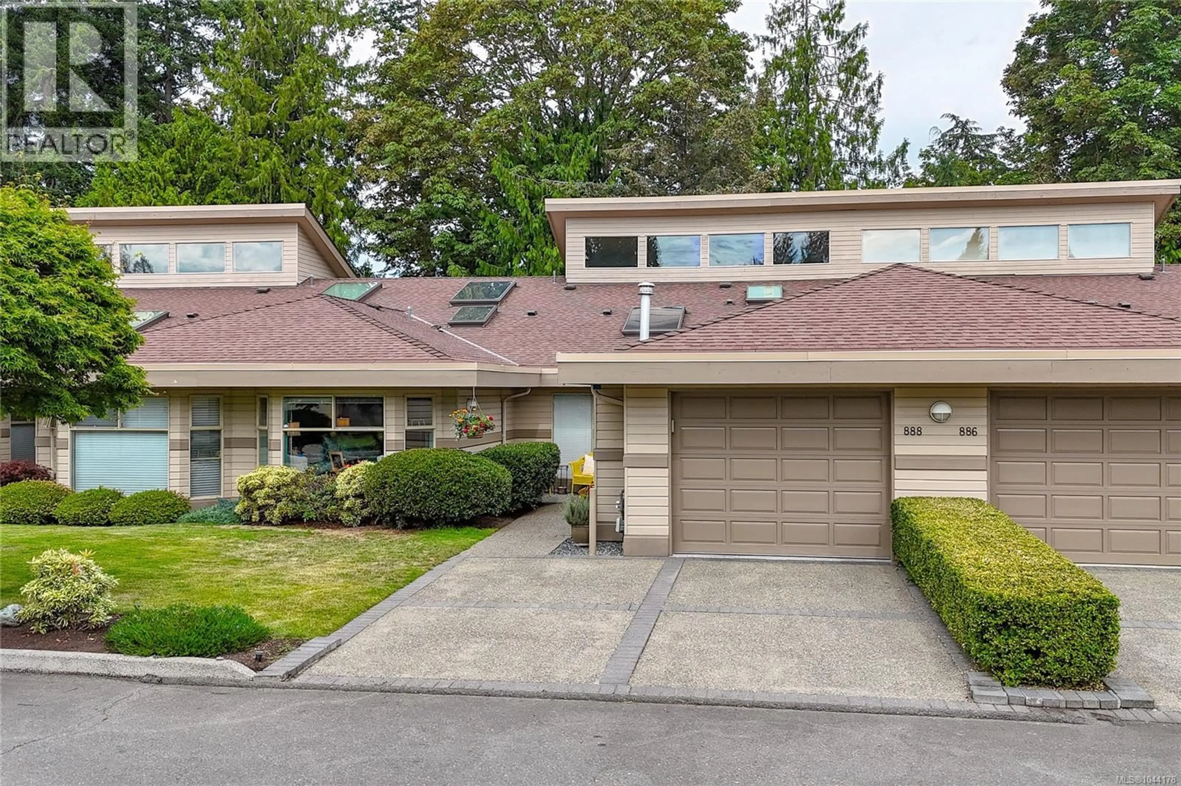 Unknown for 888 LAKES BOULEVARD, Parksville British Columbia V9P2P8