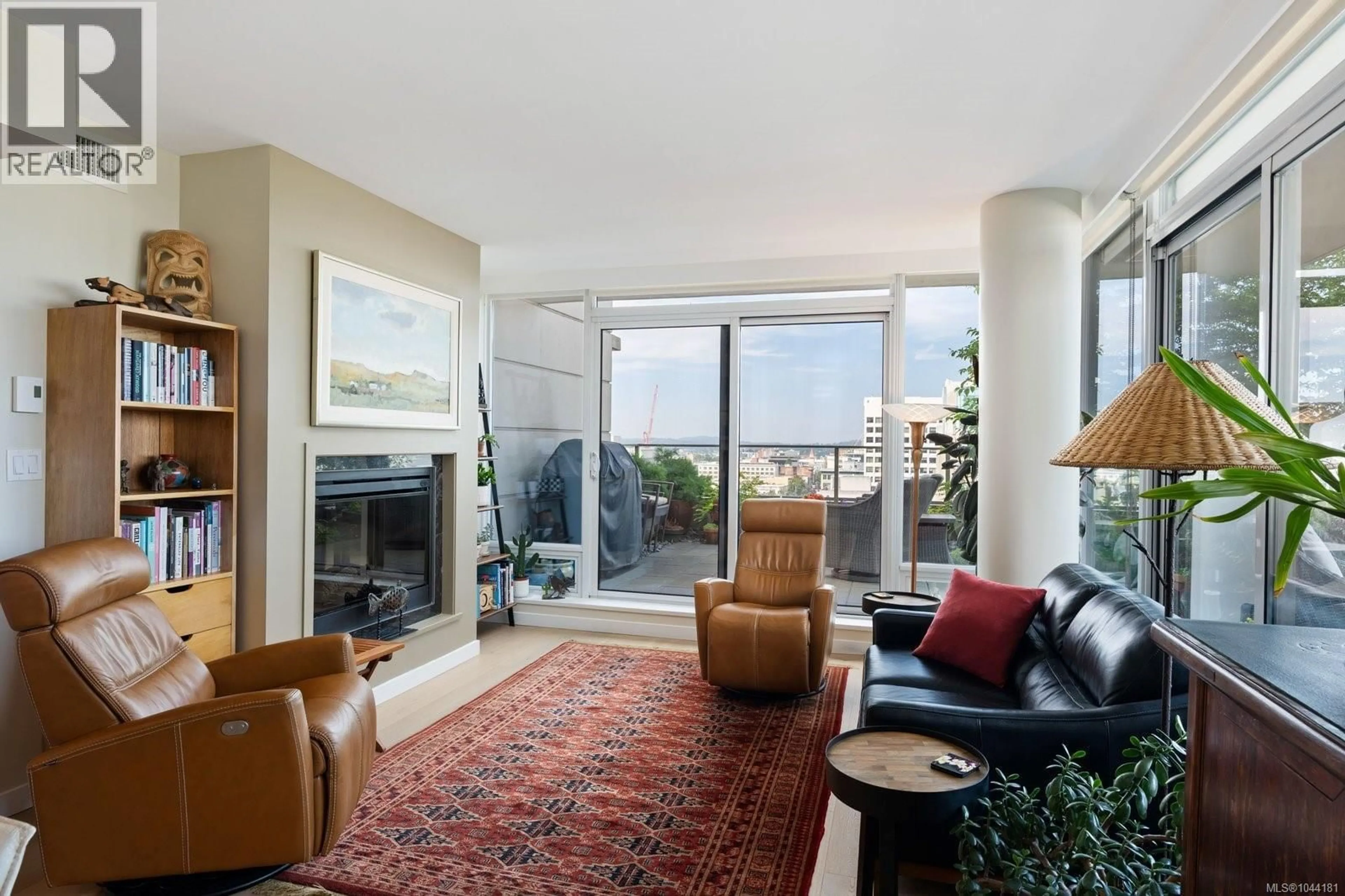 Living room with furniture, unknown for 1602 - 707 COURTNEY STREET, Victoria British Columbia V8W0A9