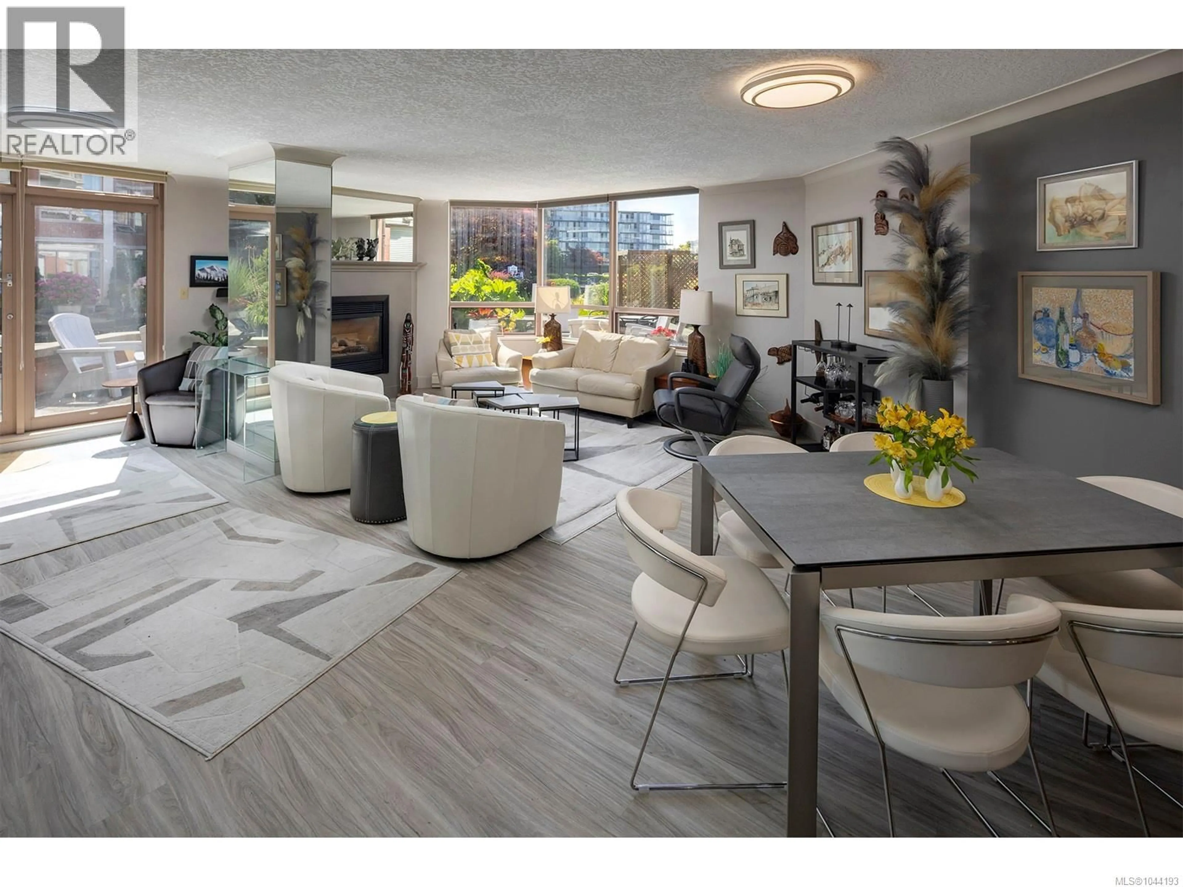 Living room with furniture, unknown for 101 - 636 MONTREAL STREET, Victoria British Columbia V8V4Y1