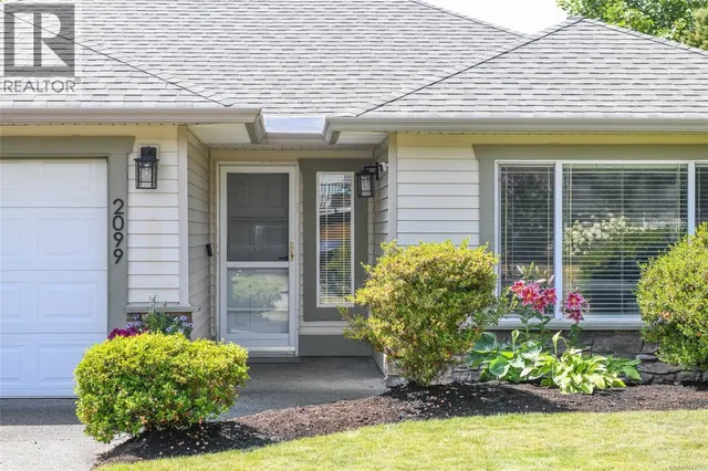 2099 ST. ANDREWS WAY, Courtenay 2