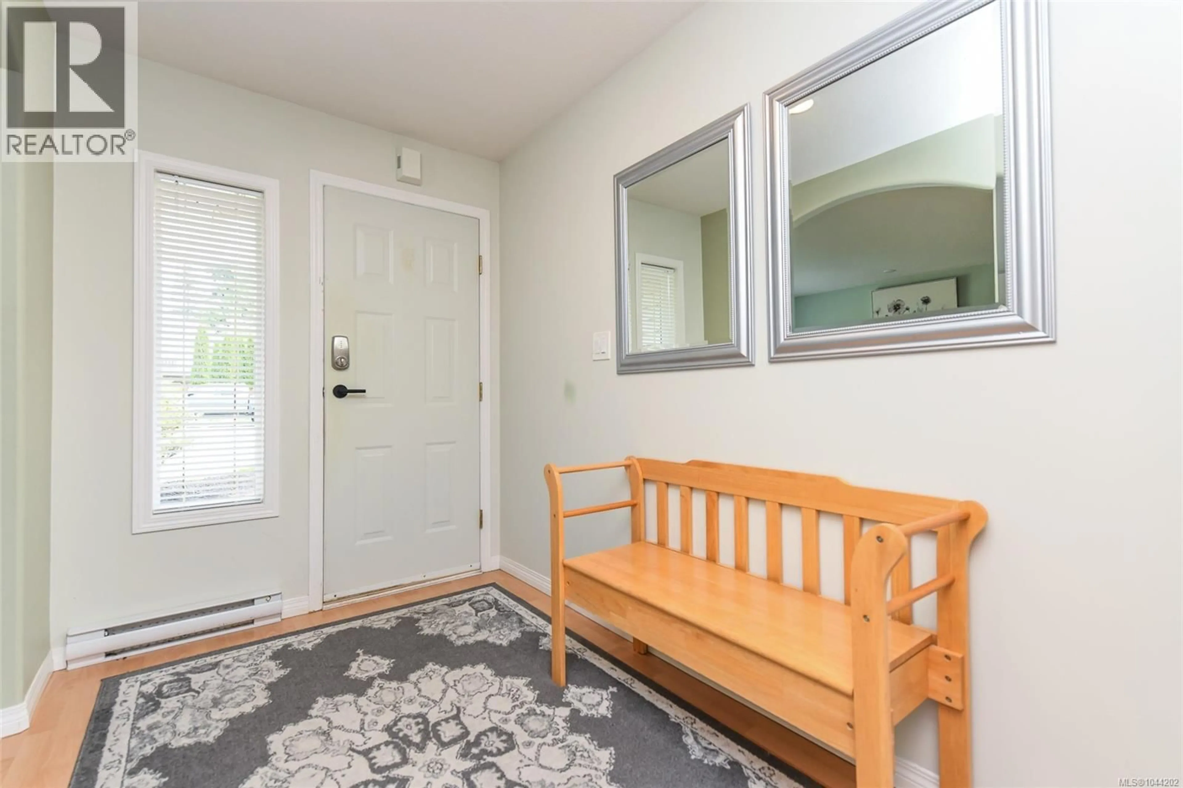 Indoor entryway for 2099 ST. ANDREWS WAY, Courtenay British Columbia V9N9V5