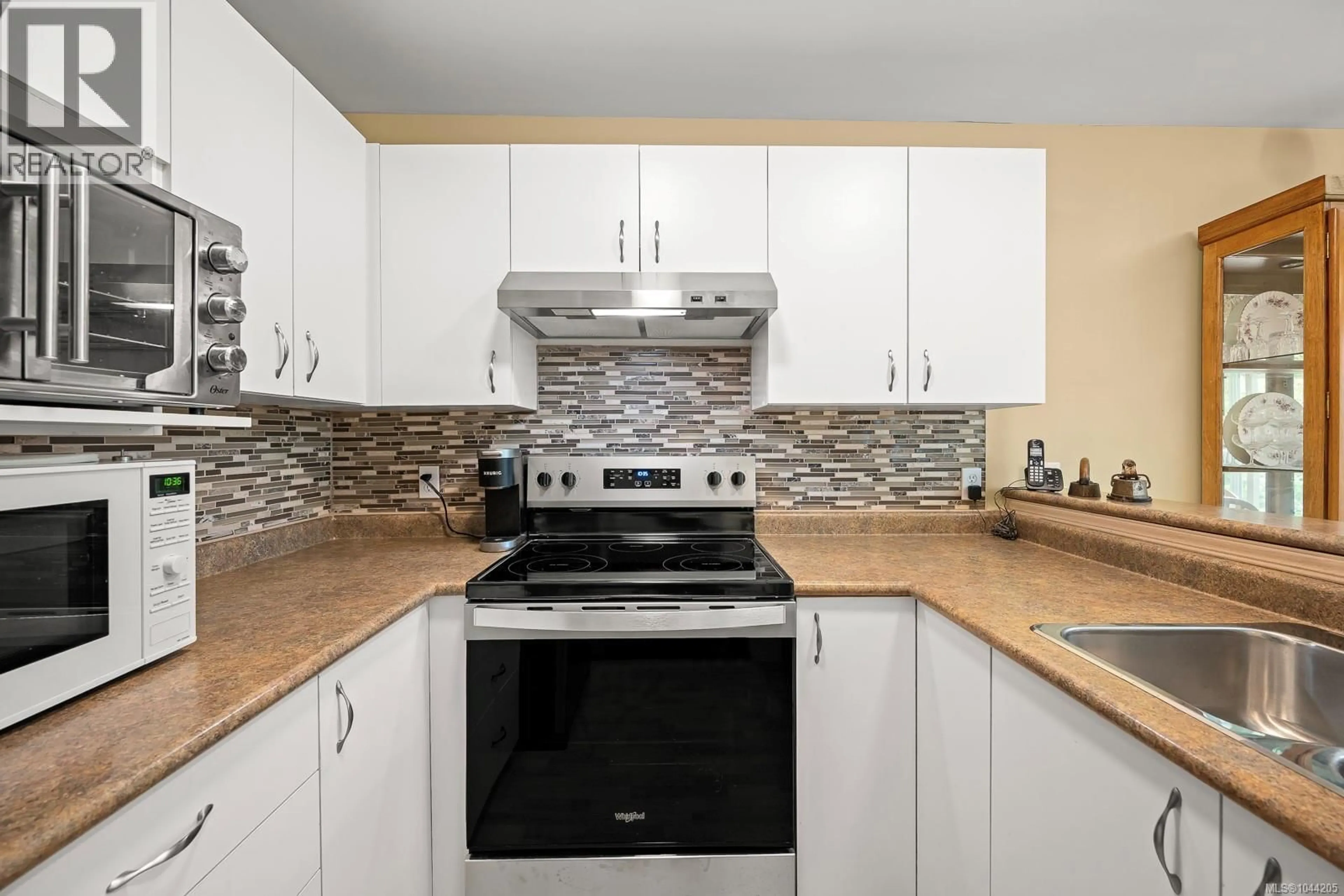 Standard kitchen, unknown for 203B - 698 ASPEN ROAD, Comox British Columbia V9M3S9