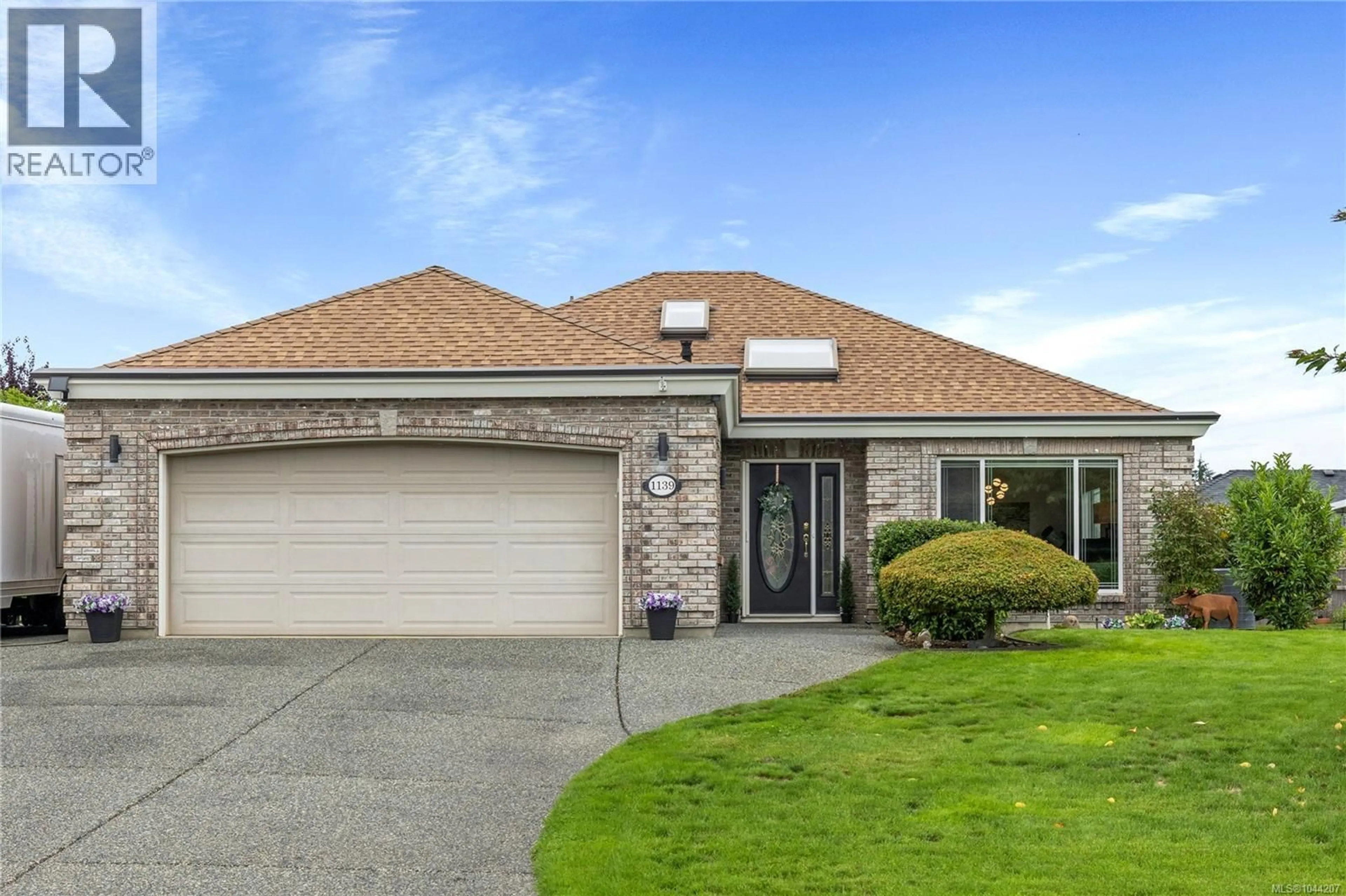 Home with brick exterior material, street for 1139 ORMONDE ROAD, Qualicum Beach British Columbia V9K2P2