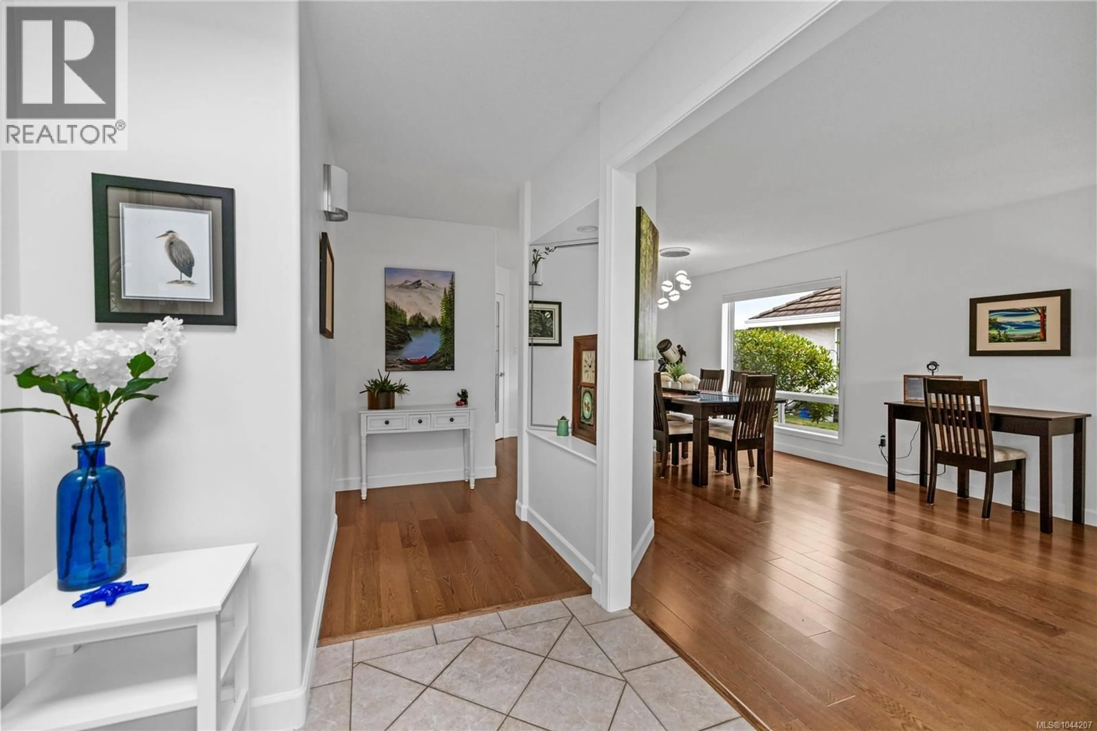 Indoor entryway for 1139 ORMONDE ROAD, Qualicum Beach British Columbia V9K2P2