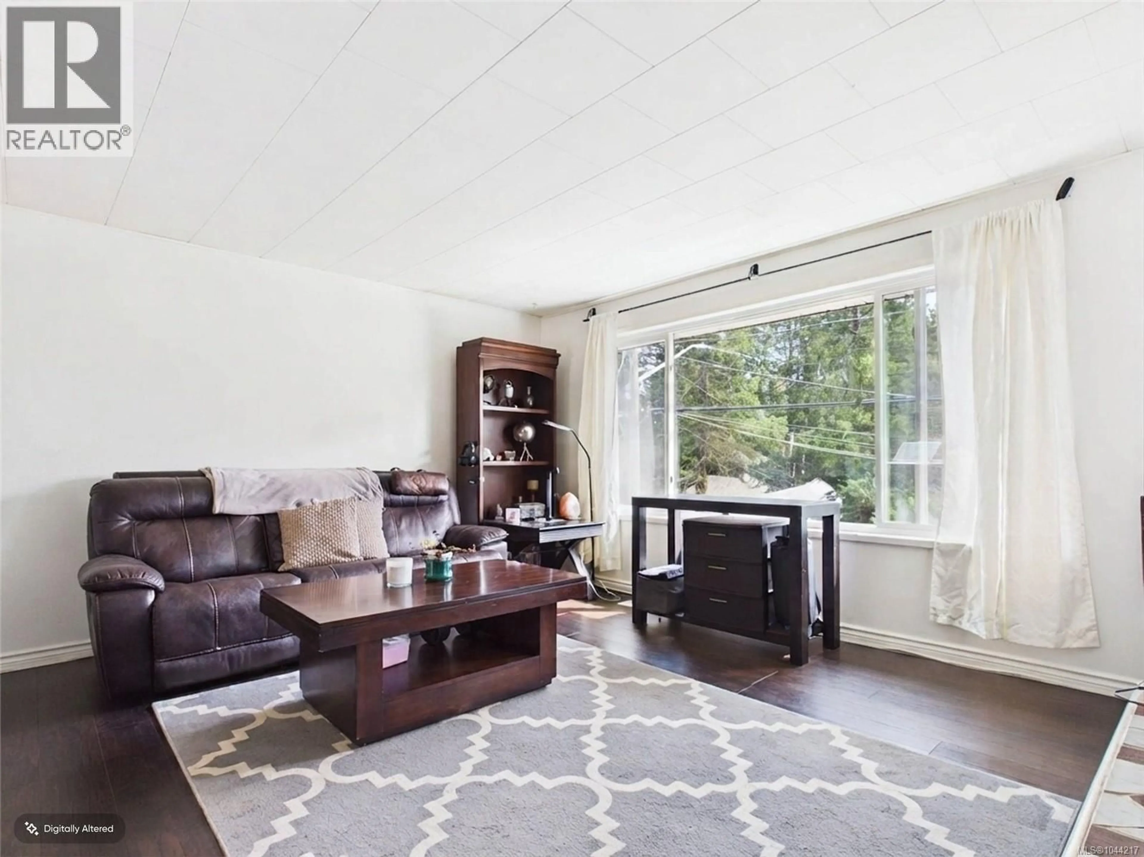 Living room with furniture, unknown for 3624 UPLANDS DRIVE, Nanaimo British Columbia V9T2T7