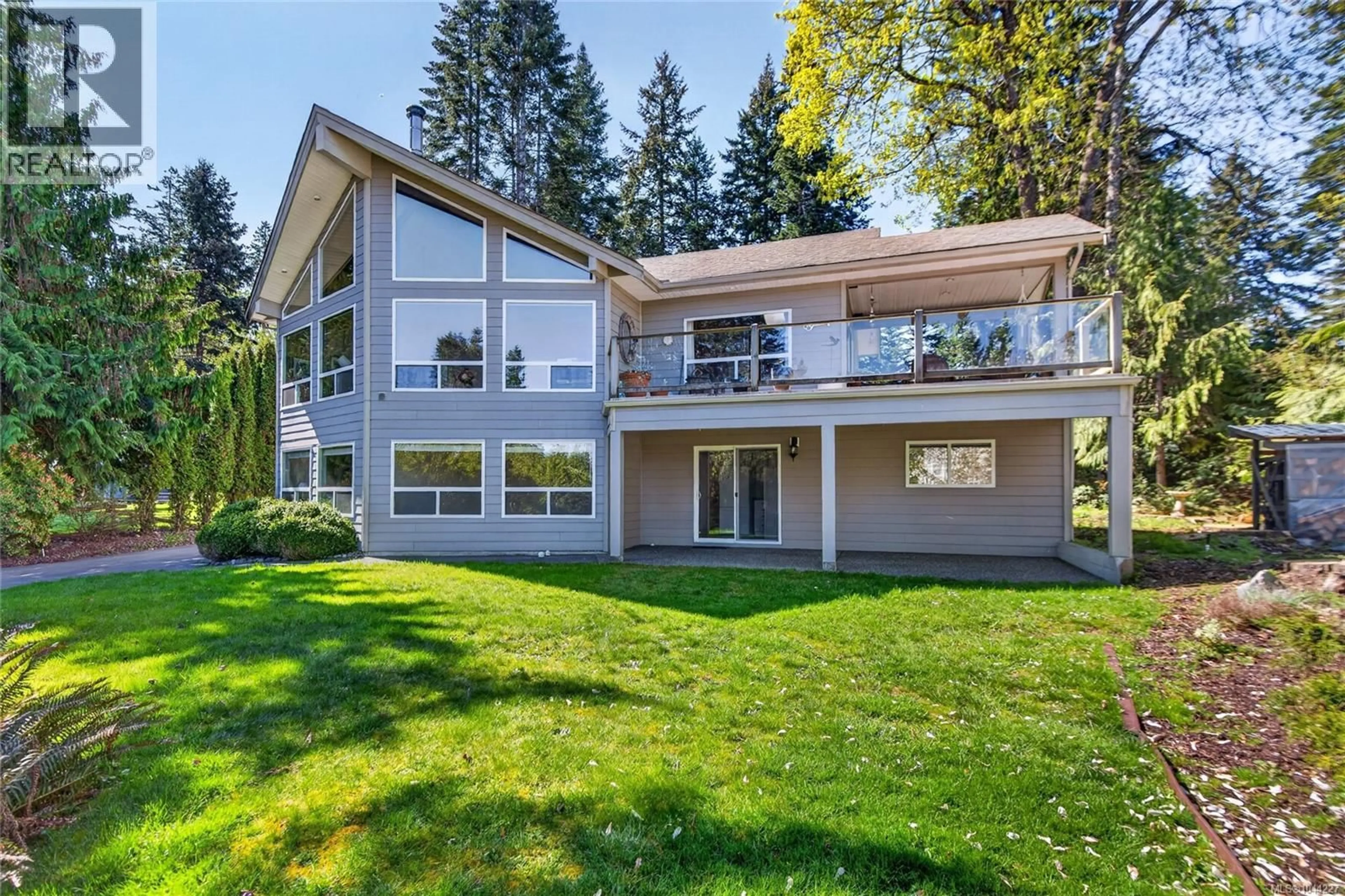 Home with vinyl exterior material, unknown for 4594 MAPLE GUARD DRIVE, Bowser British Columbia V0R1G0