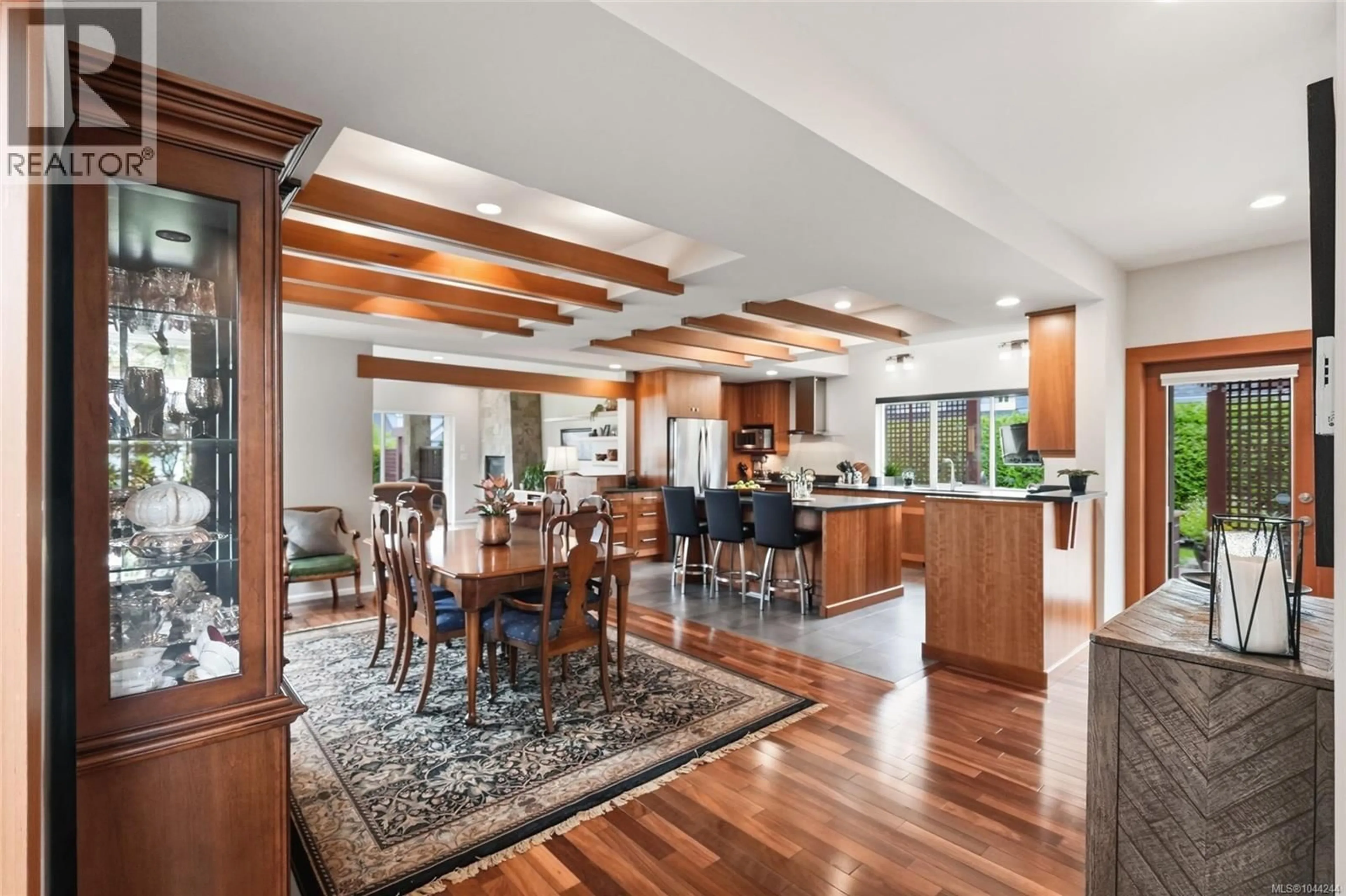 Open concept kitchen, unknown for 880 BLUFFS DRIVE, Qualicum Beach British Columbia V9K0A2