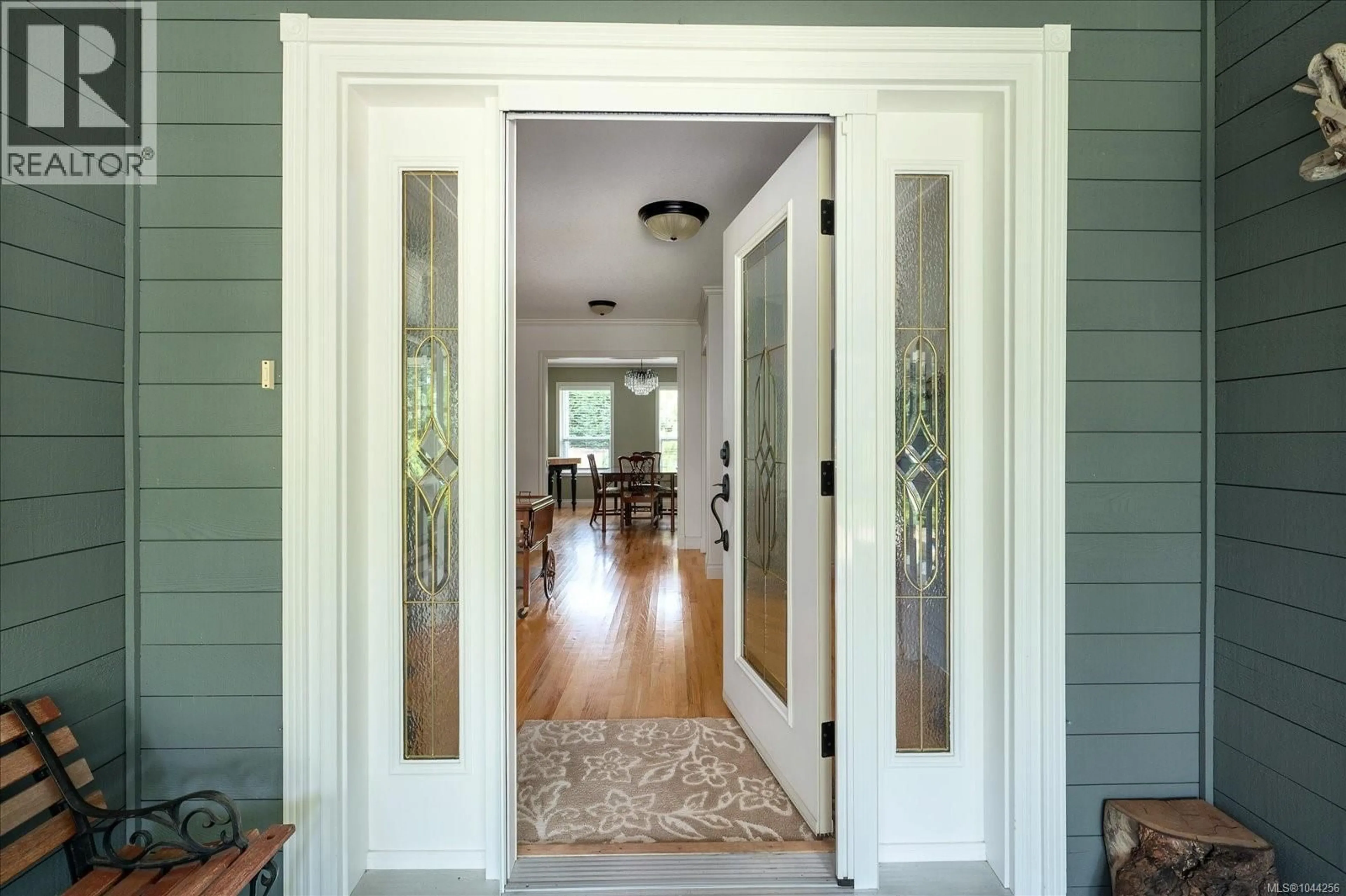 Indoor entryway for 280 BUTLER AVENUE, Parksville British Columbia V9P1K9