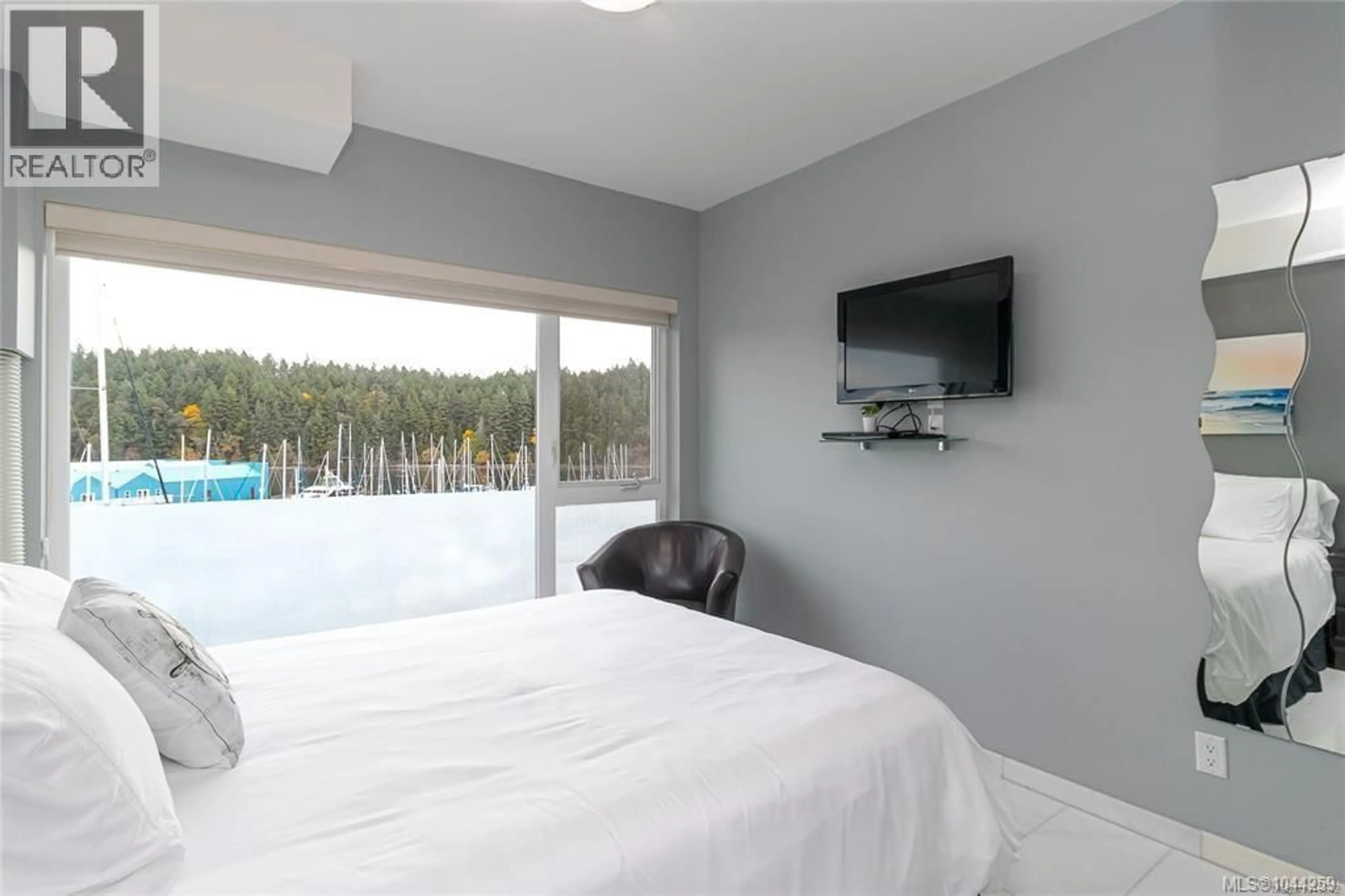 A pic of a room for 401 - 1250 STEWART AVENUE, Nanaimo British Columbia V9S4C9