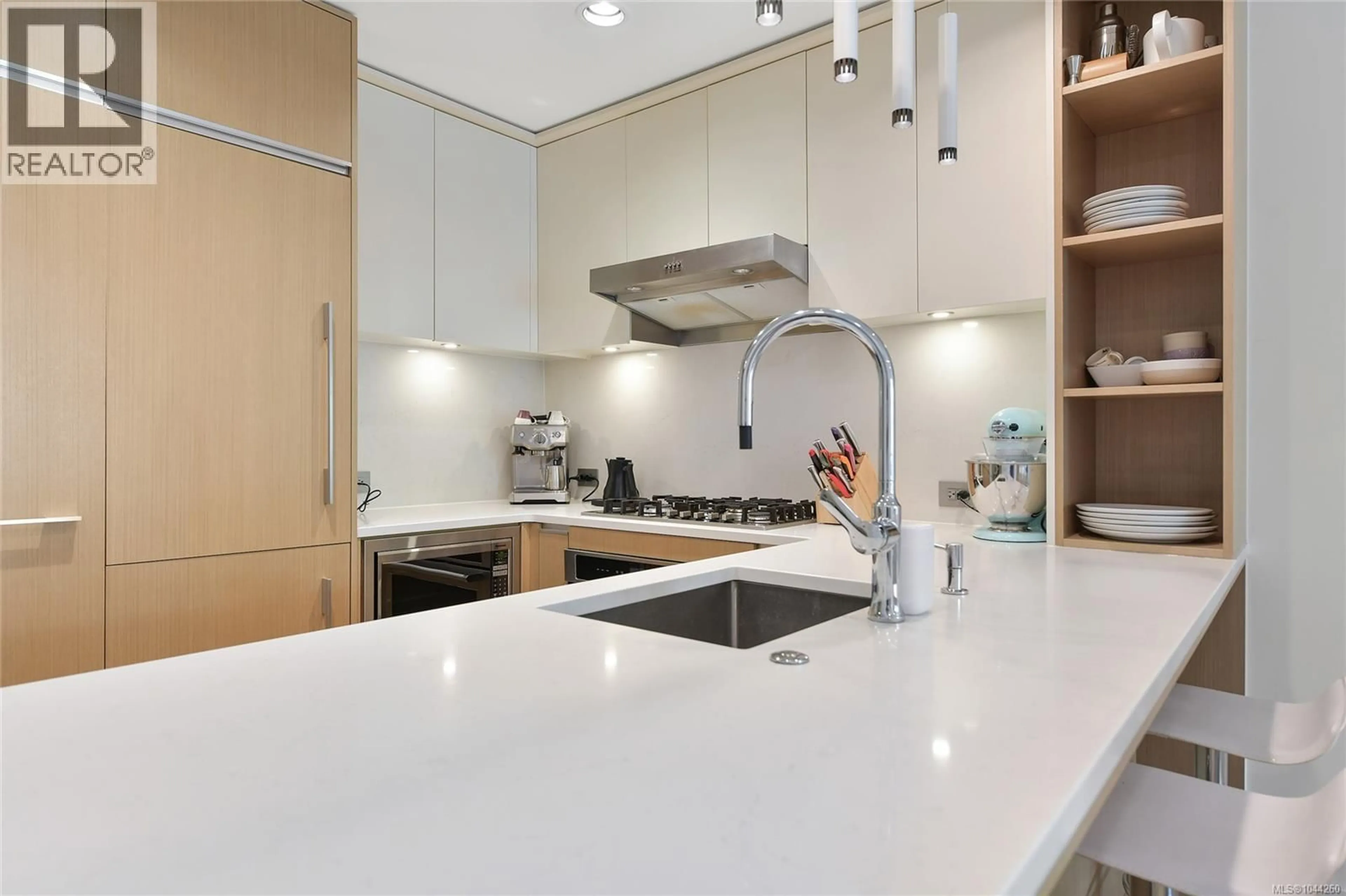 Contemporary kitchen, ceramic/tile floor for 211 - 1033 COOK STREET, Victoria British Columbia V8V0E1