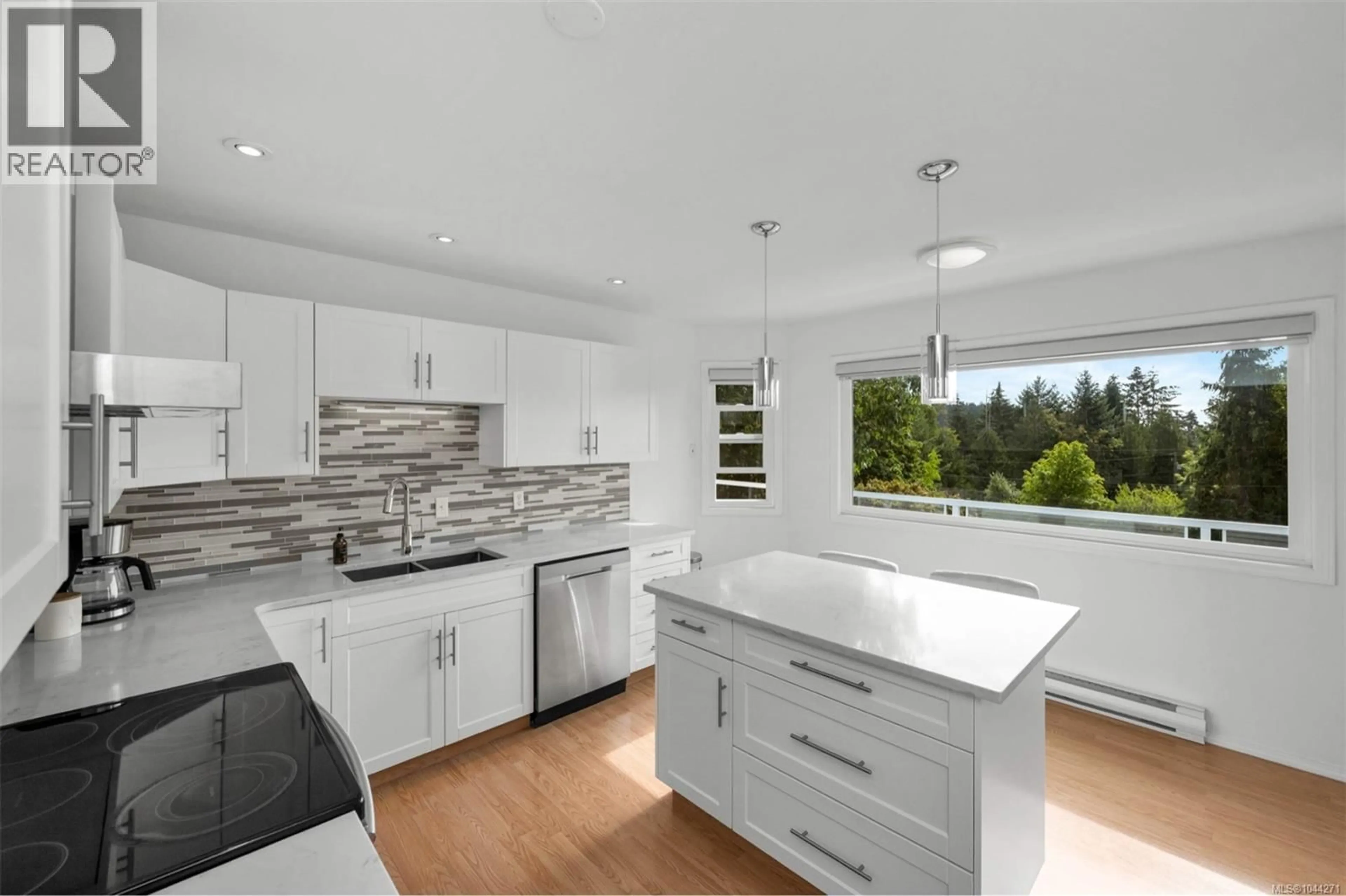 Open concept kitchen, unknown for 2840 OCEANSIDE LANE, Mill Bay British Columbia V8H1E1