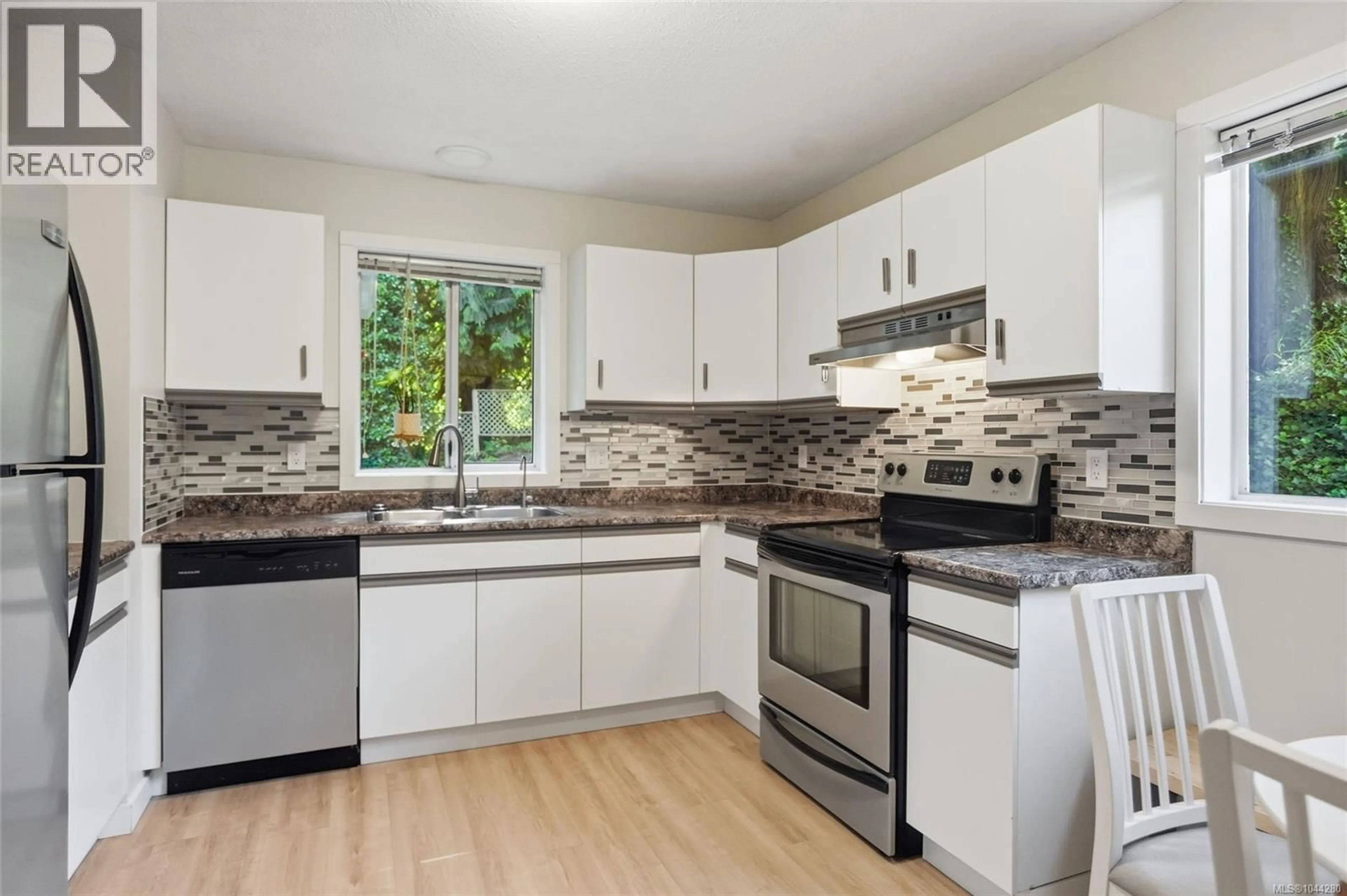 Unknown for B - 184 WESTWOOD ROAD, Nanaimo British Columbia V9R6R8