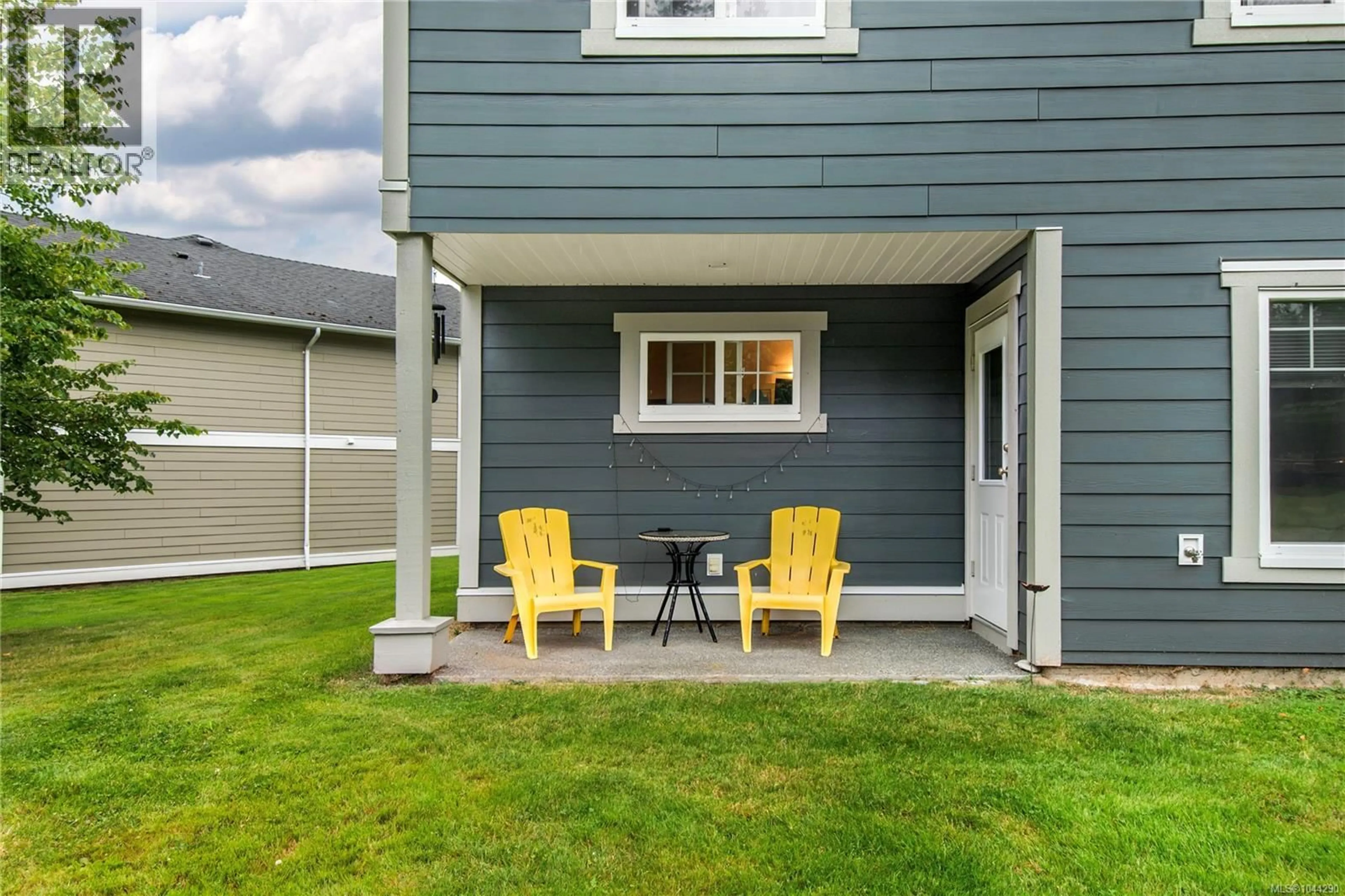Patio, street for 109 - 701 HILCHEY ROAD, Campbell River British Columbia V9W0A2