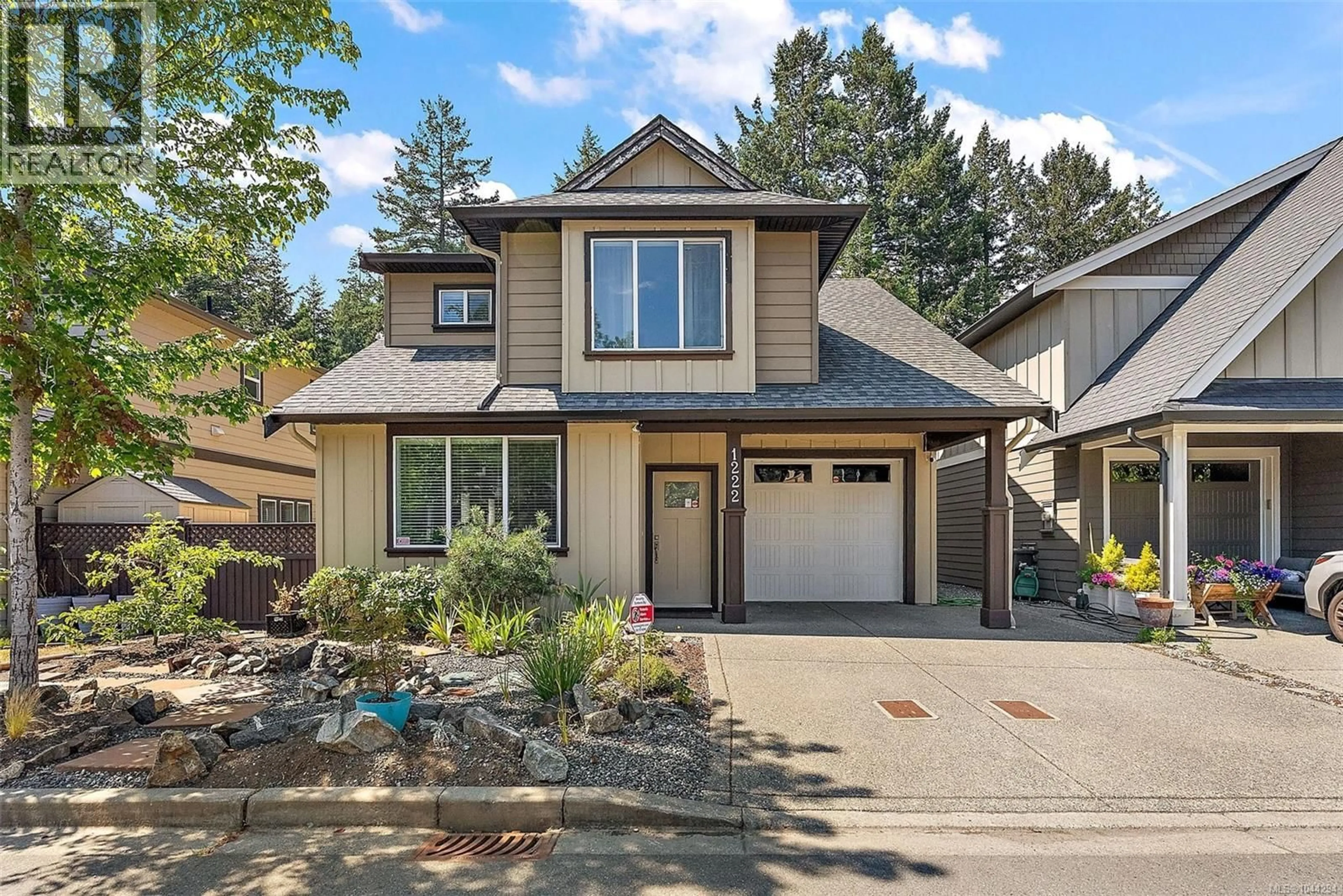 Home with vinyl exterior material, street for 1222 MCLEOD PLACE, Langford British Columbia V9C0K6