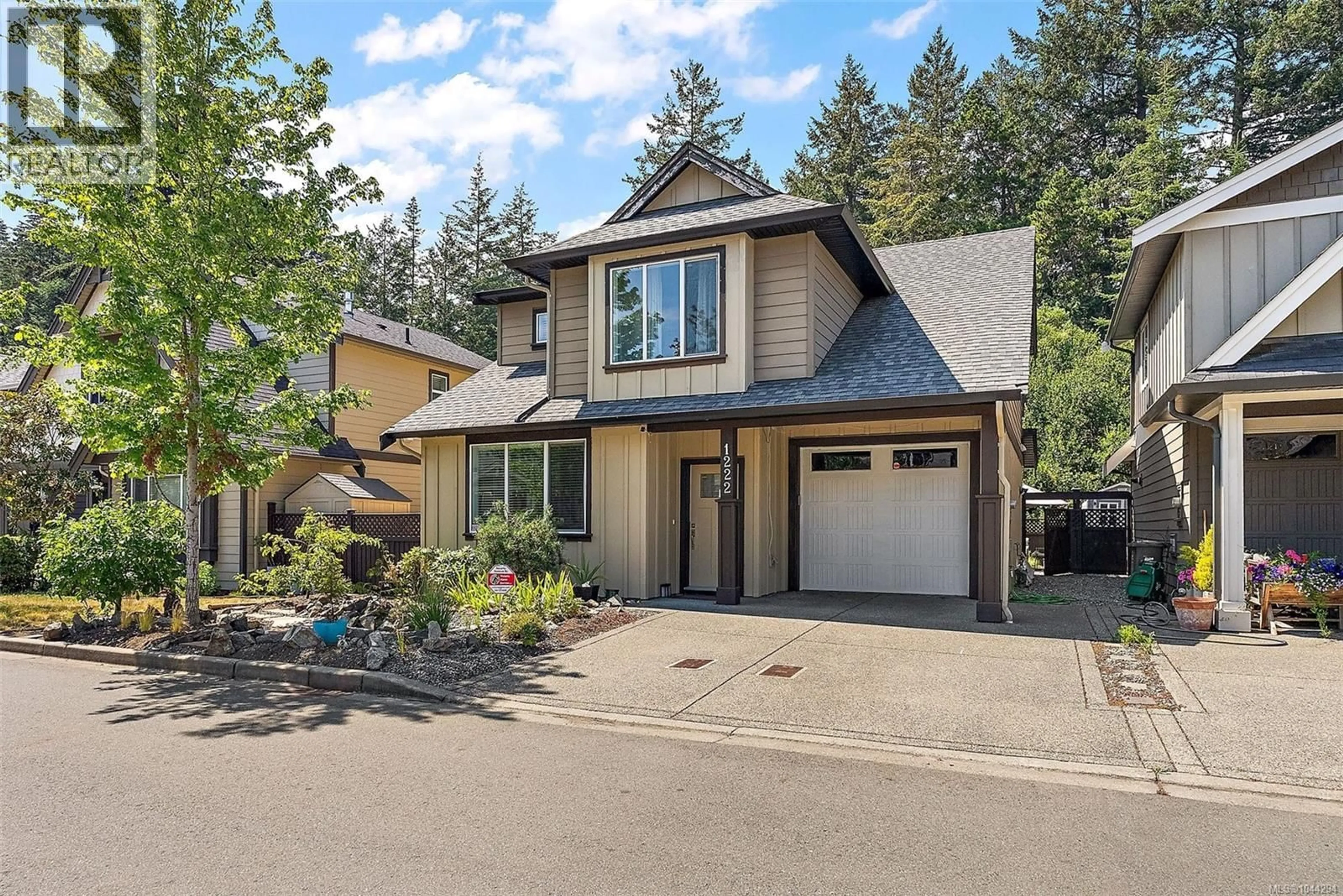 Home with vinyl exterior material, street for 1222 MCLEOD PLACE, Langford British Columbia V9C0K6