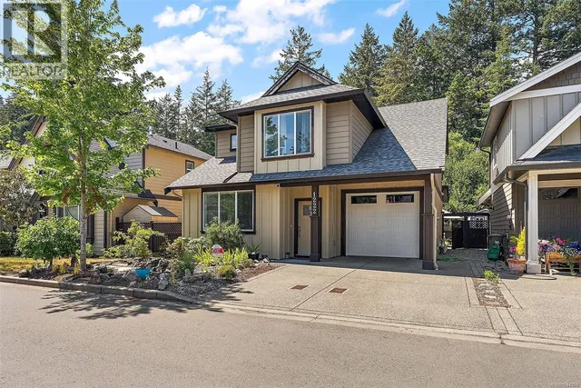 1222 MCLEOD PLACE, Langford 2