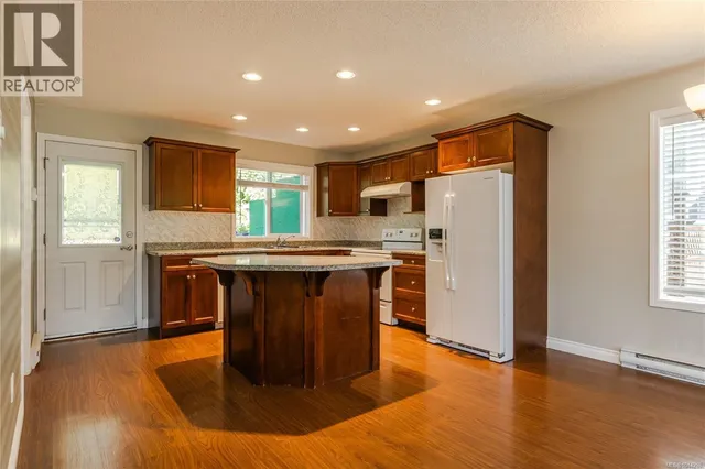 293 APPLEGREEN AVENUE, Nanaimo 4