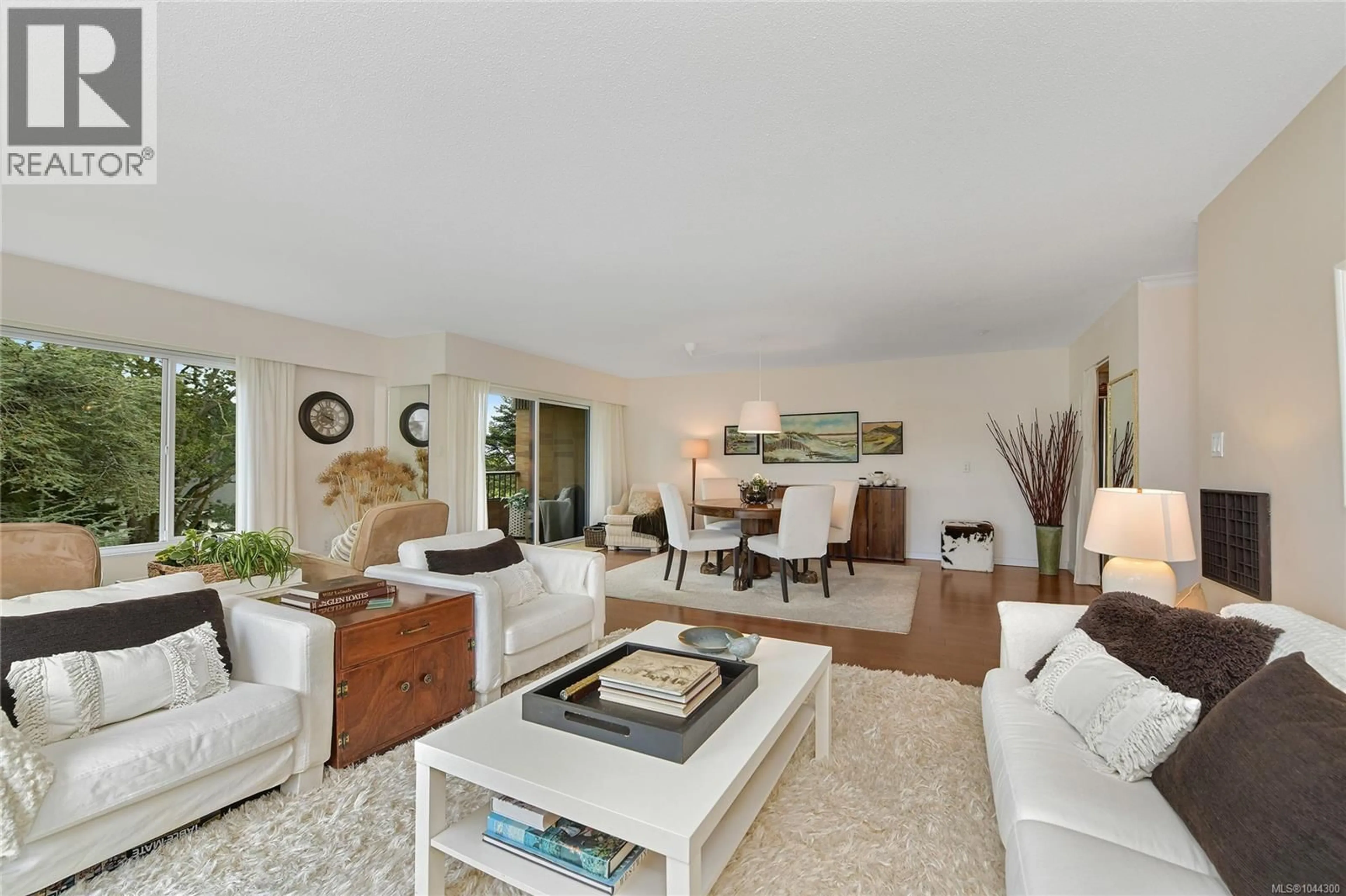 Living room with furniture, unknown for 305 - 2930 COOK STREET, Victoria British Columbia V8W3G3