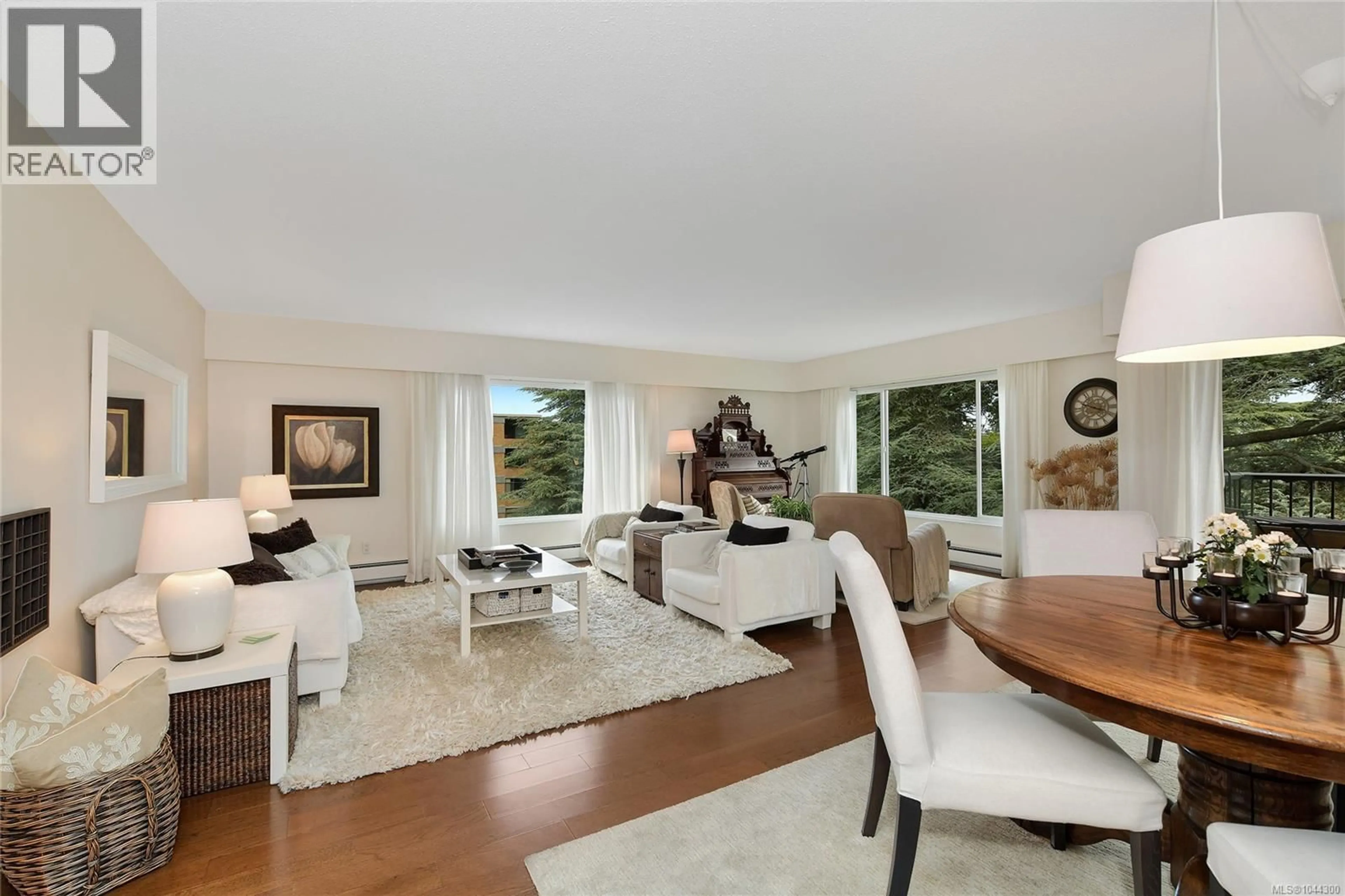 Living room with furniture, unknown for 305 - 2930 COOK STREET, Victoria British Columbia V8W3G3