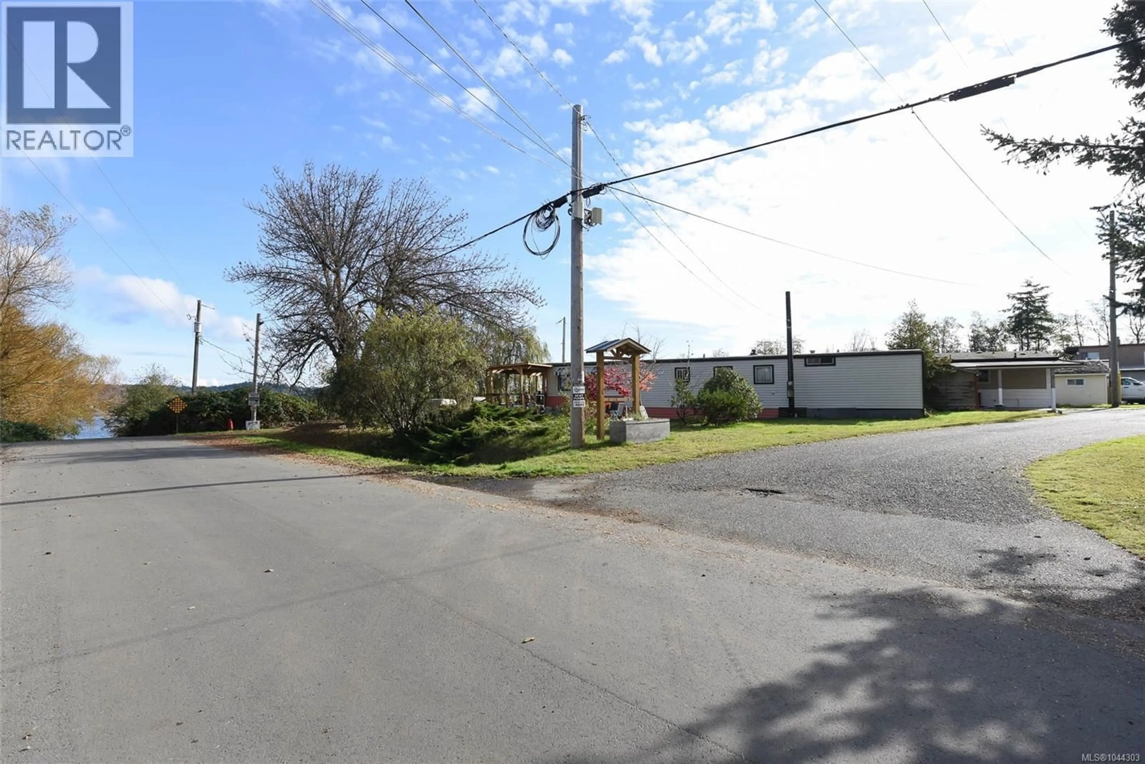 Blurry image for 4 - 1451 PERKINS ROAD, Campbell River British Columbia V9W4R8