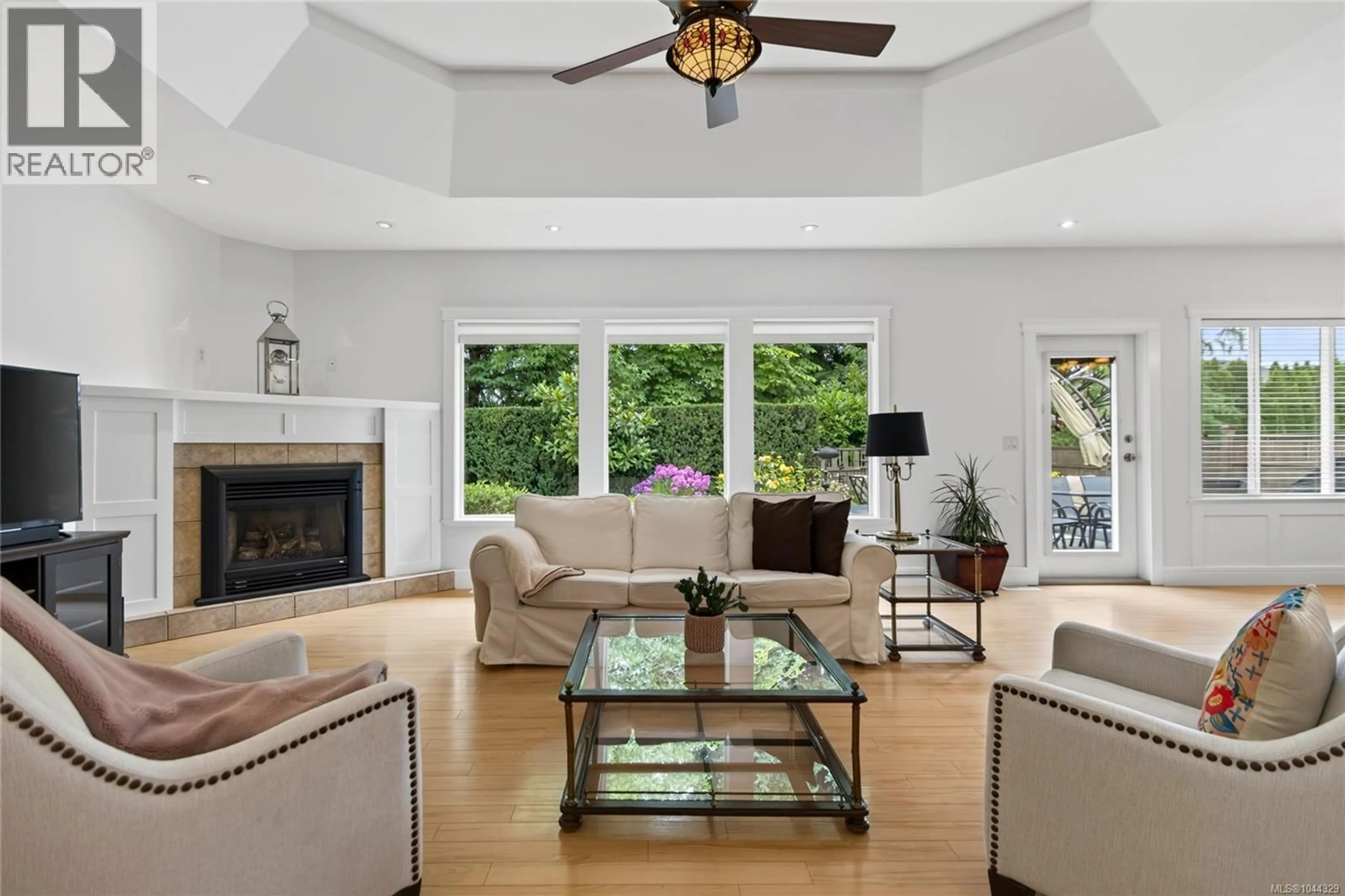 Living room with furniture, unknown for 2331 SUFFOLK CRESCENT, Courtenay British Columbia V9N3Z4