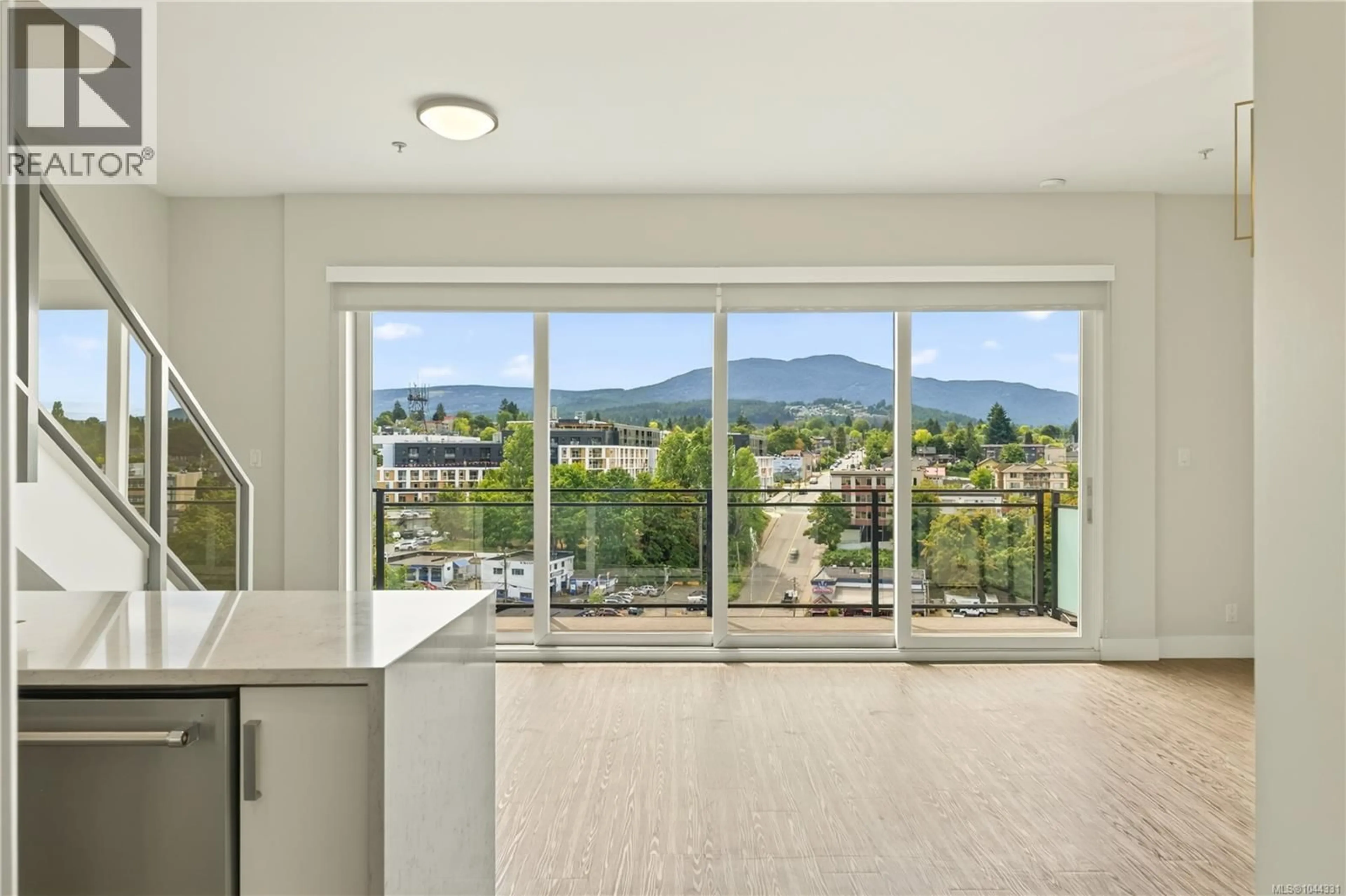 Open concept kitchen, unknown for 607 - 91 CHAPEL STREET, Nanaimo British Columbia V9R0J3