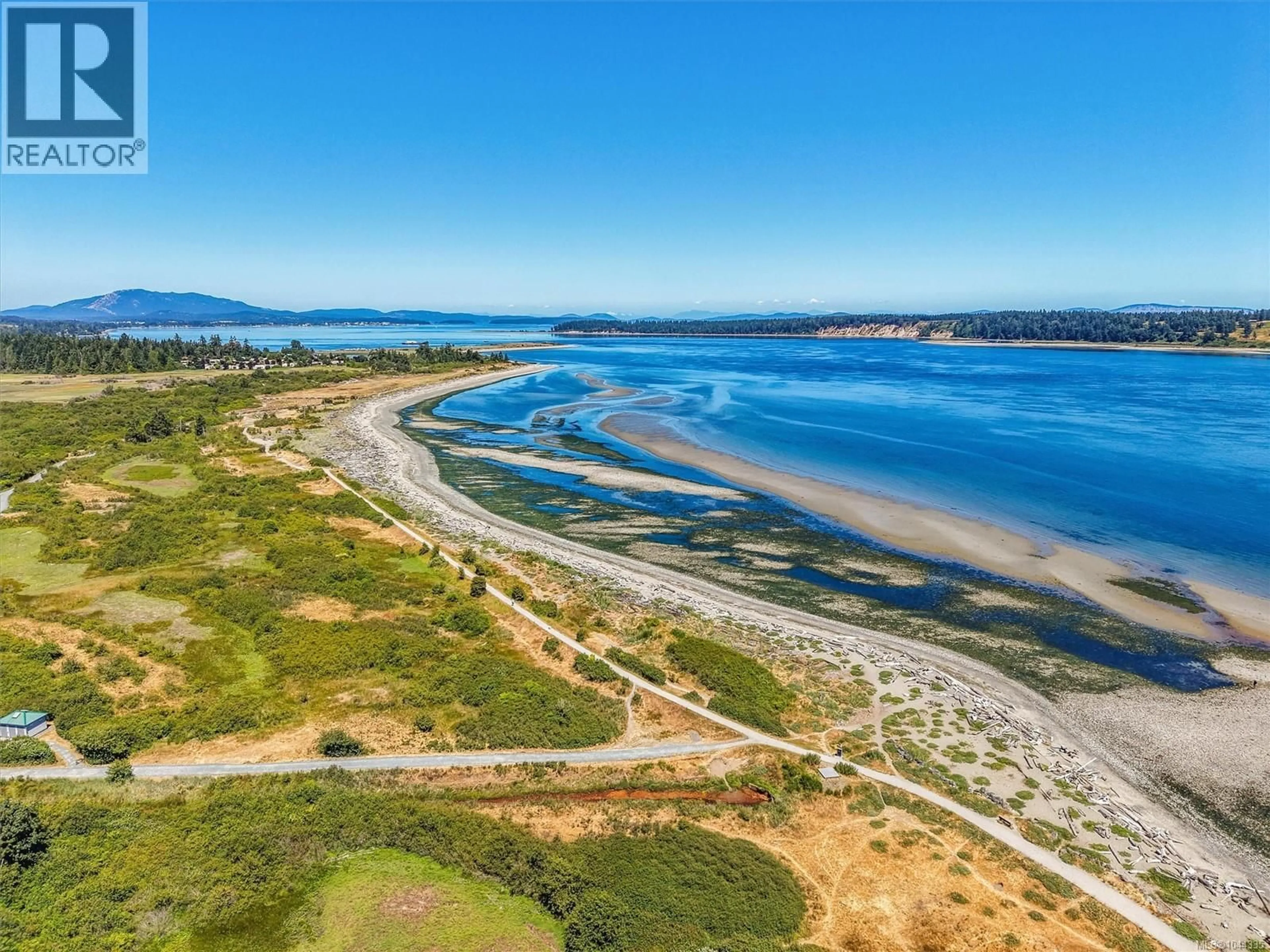 A pic from outside/outdoor area/front of a property/back of a property/a pic from drone, water/lake/river/ocean view for 7012 ISLAND VIEW PLACE, Central Saanich British Columbia V8M2J6