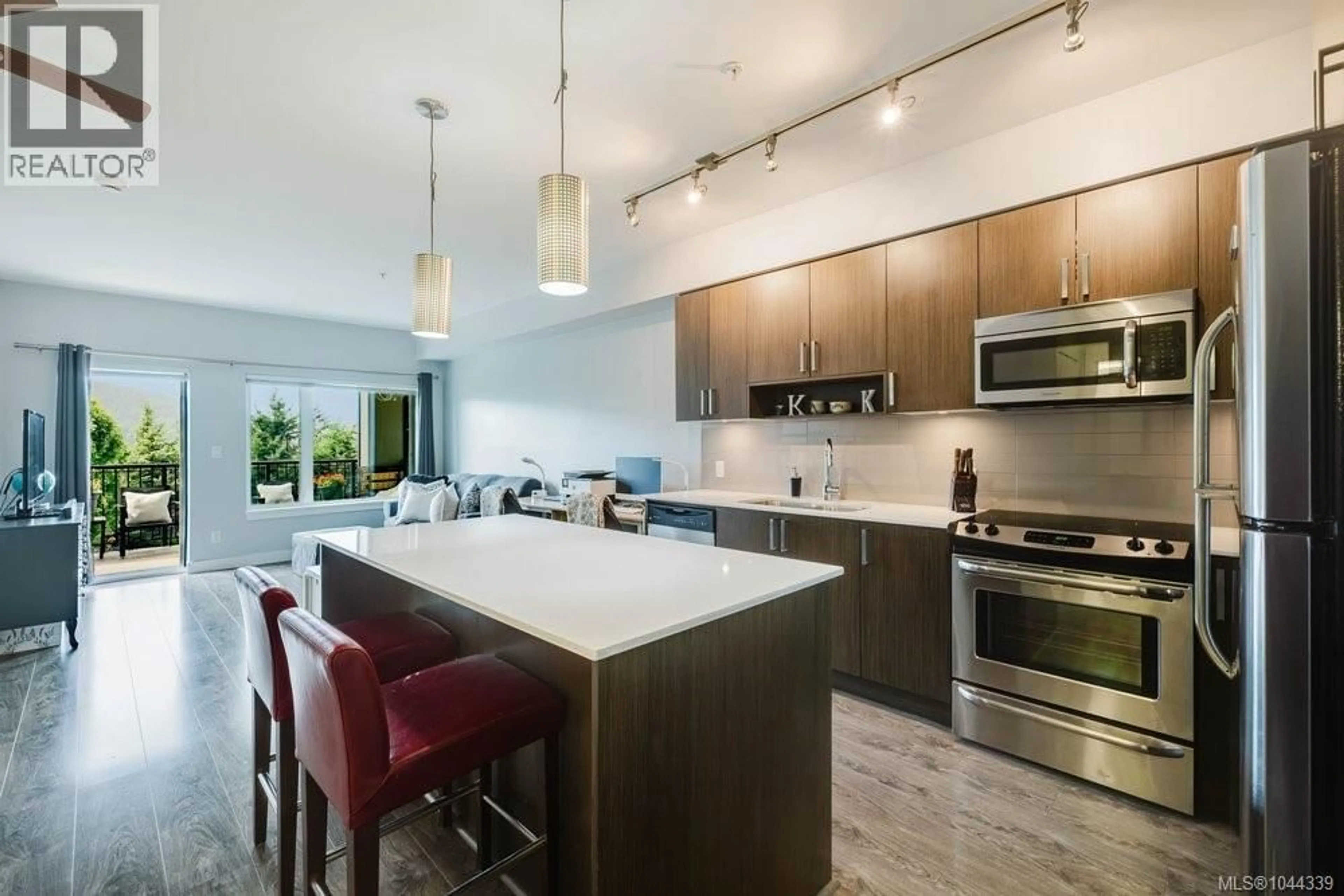 Contemporary kitchen, ceramic/tile floor for 307 - 286 WILFERT ROAD, View Royal British Columbia V9C1A3