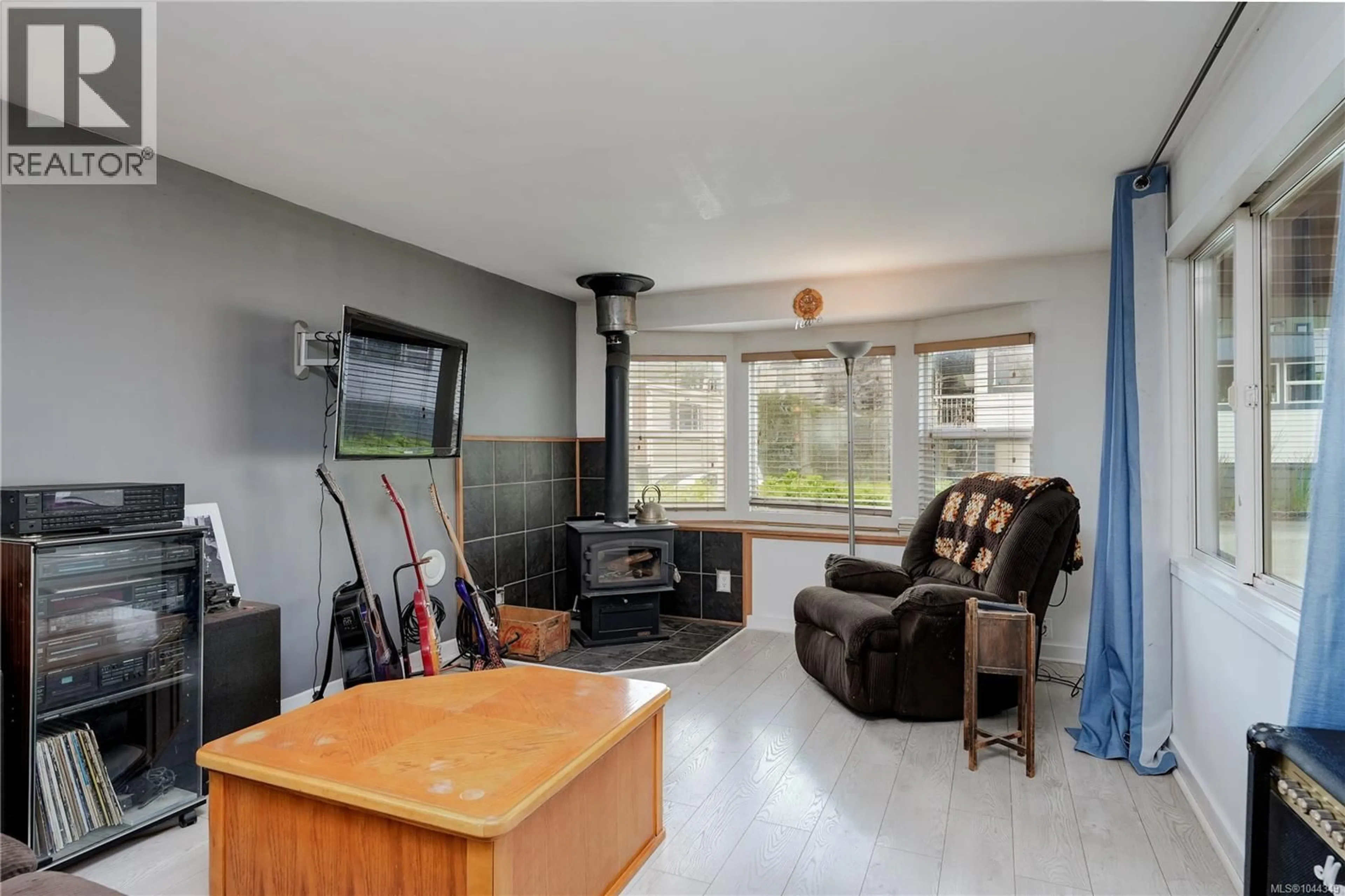 Living room with furniture, unknown for 11 - 2206 CHURCH ROAD, Sooke British Columbia V9Z0W1