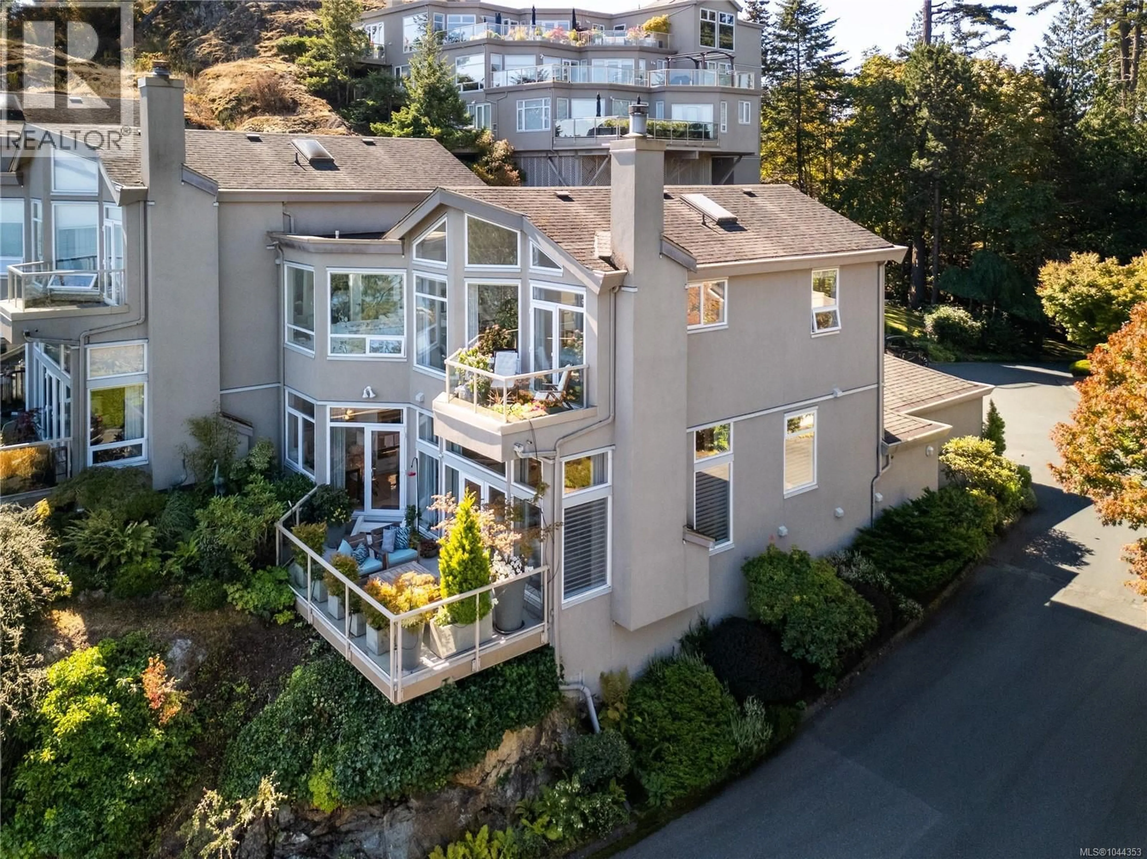 A pic from outside/outdoor area/front of a property/back of a property/a pic from drone, unknown for 5 - 4771 CORDOVA BAY ROAD, Saanich British Columbia V8Y2J7