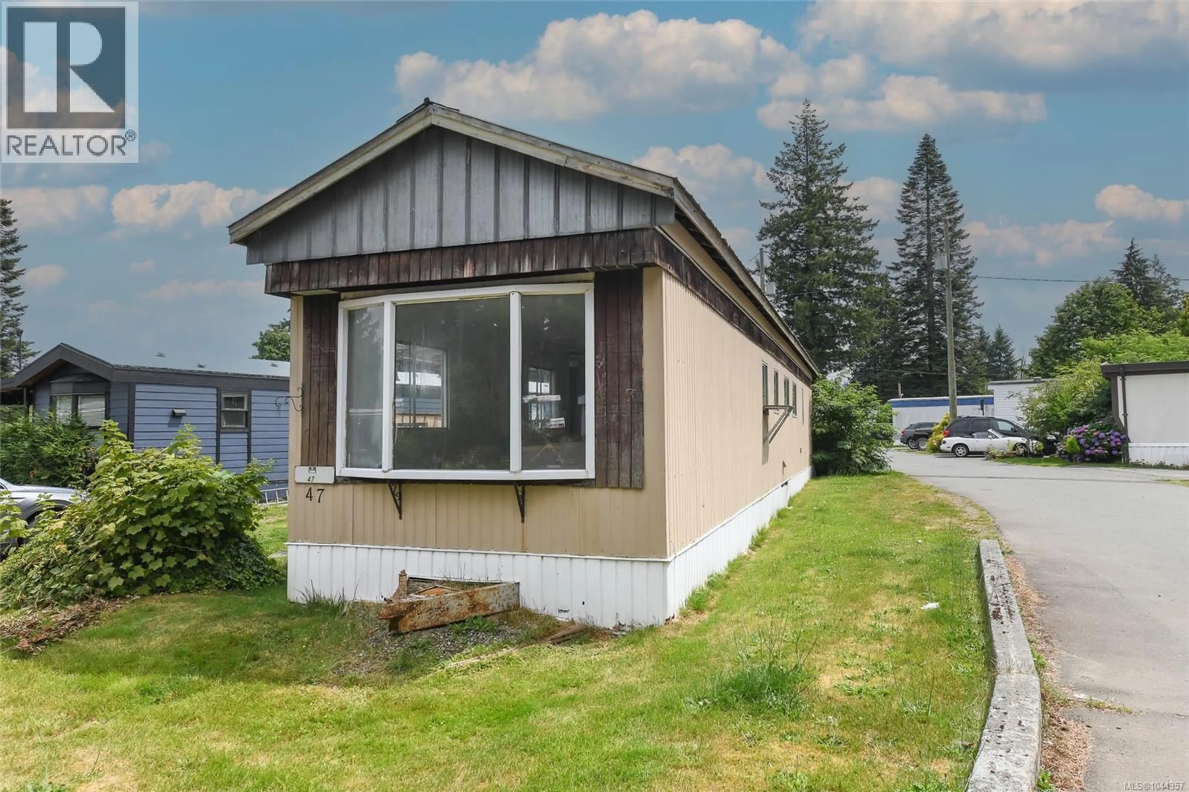 Home with vinyl exterior material, street for 47 - 2520 QUINSAM ROAD, Campbell River British Columbia V9W4N4