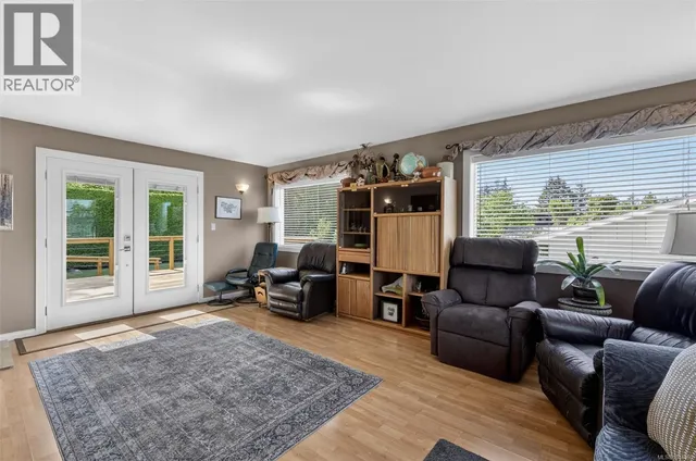 3475 SEACLOUD ROAD, Saltair 5