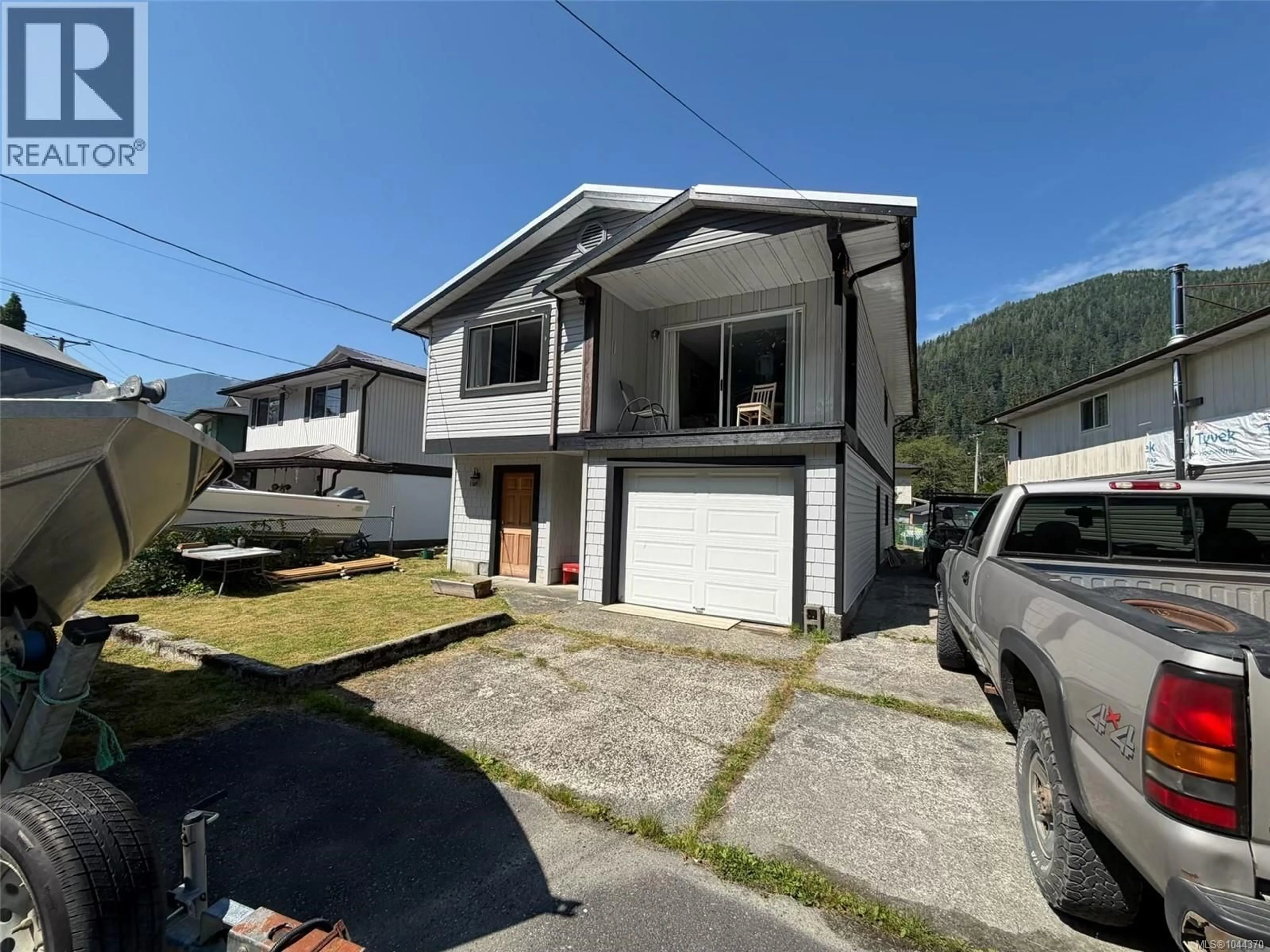 A pic from outside/outdoor area/front of a property/back of a property/a pic from drone, street for 522 ALPINE VIEW ROAD, Tahsis British Columbia V0P1X0