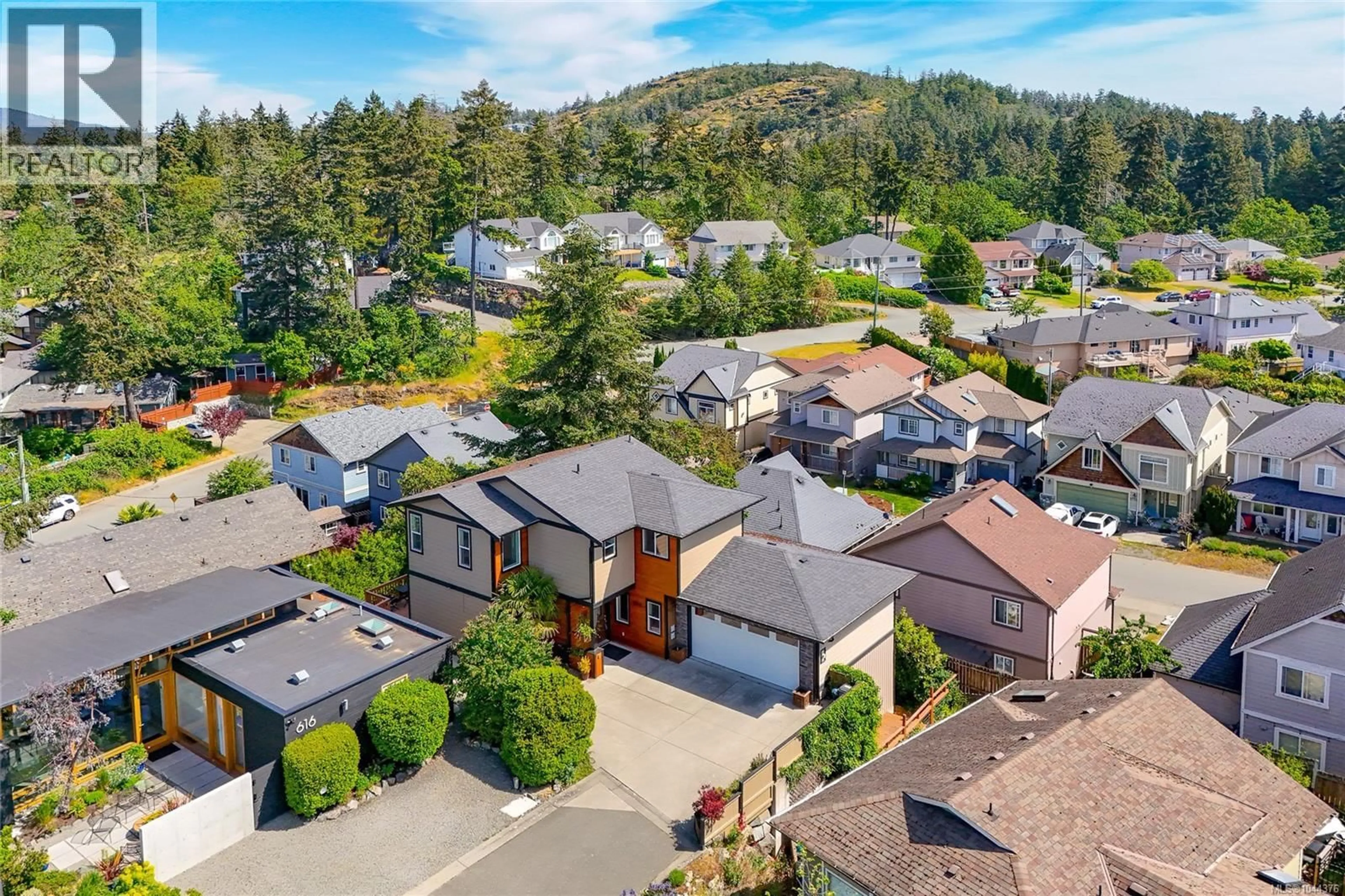 A pic from outside/outdoor area/front of a property/back of a property/a pic from drone, mountain view for 614 CORNERSTONE CLOSE, Langford British Columbia V9B5V1