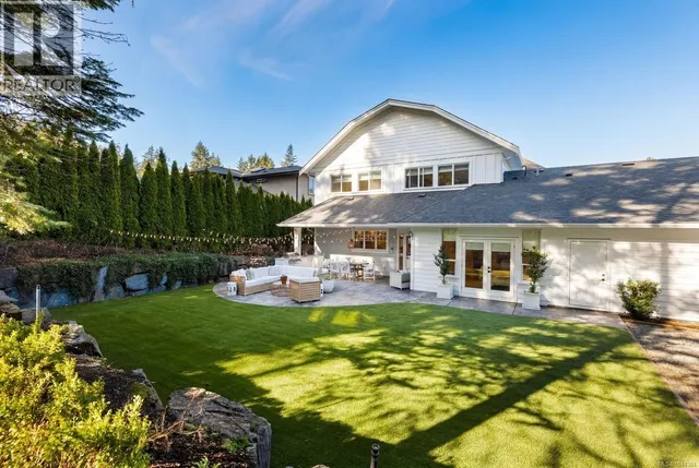 1701 TEXADA TERRACE, North Saanich 2