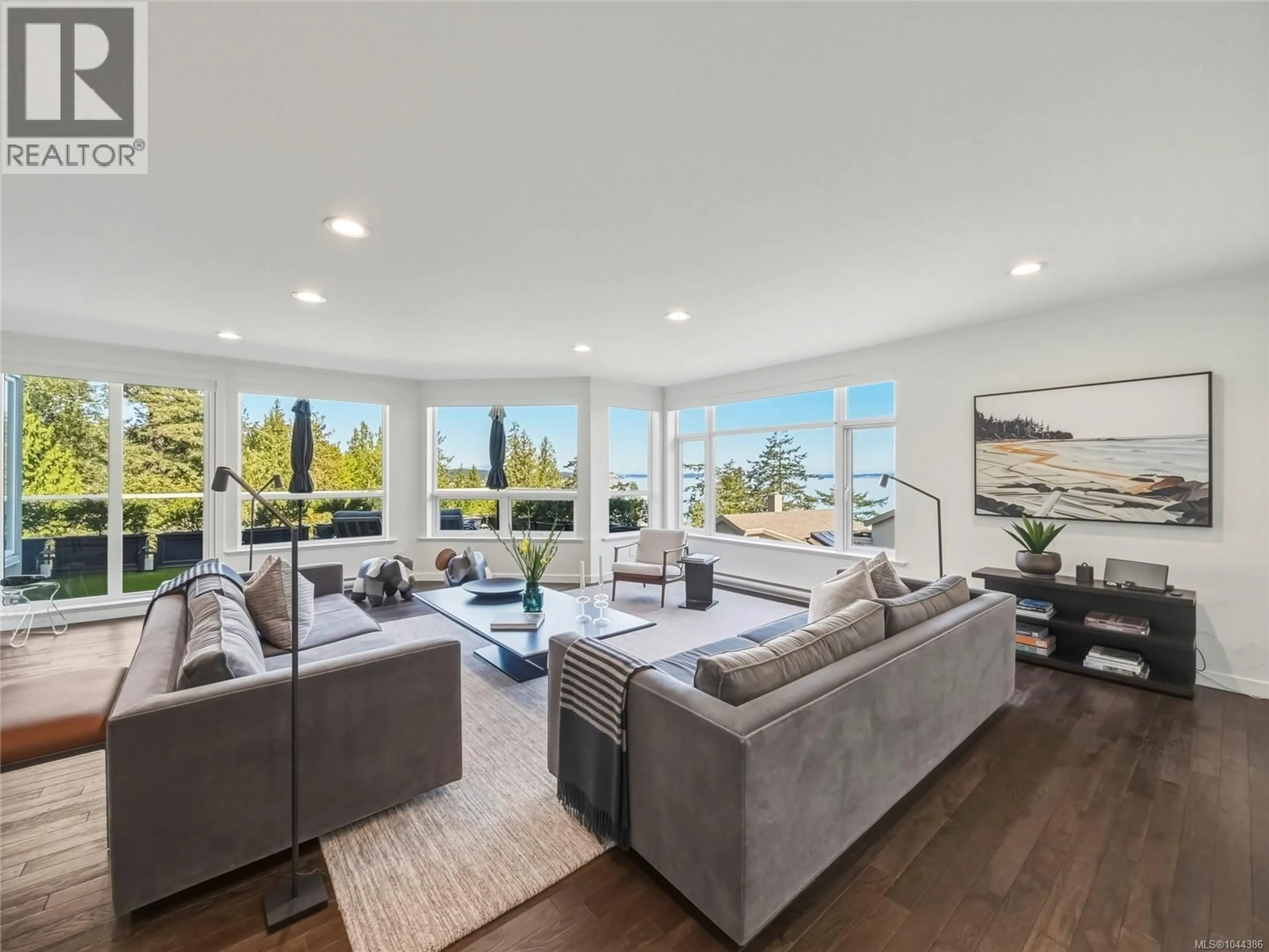Living room with furniture, unknown for 1 - 4771 CORDOVA BAY ROAD, Saanich British Columbia V8Y2J7