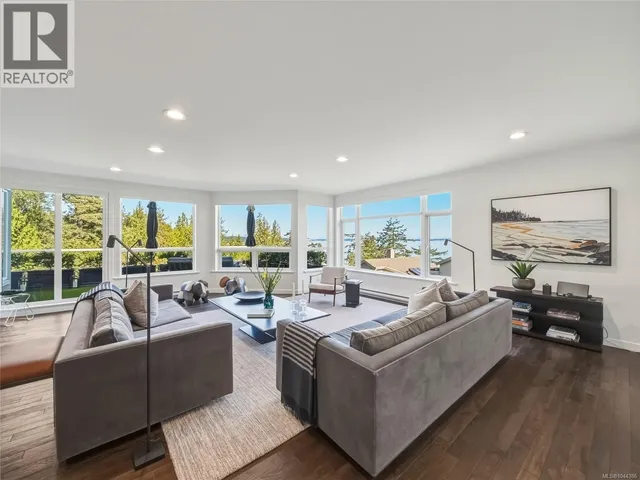 1 - 4771 CORDOVA BAY ROAD, Saanich 2