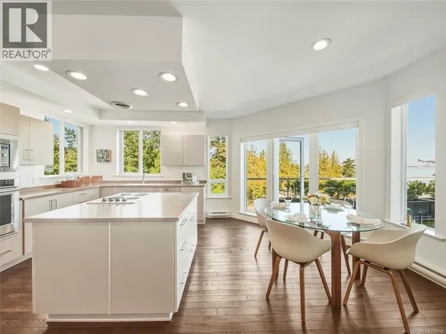 1 - 4771 CORDOVA BAY ROAD, Saanich 5