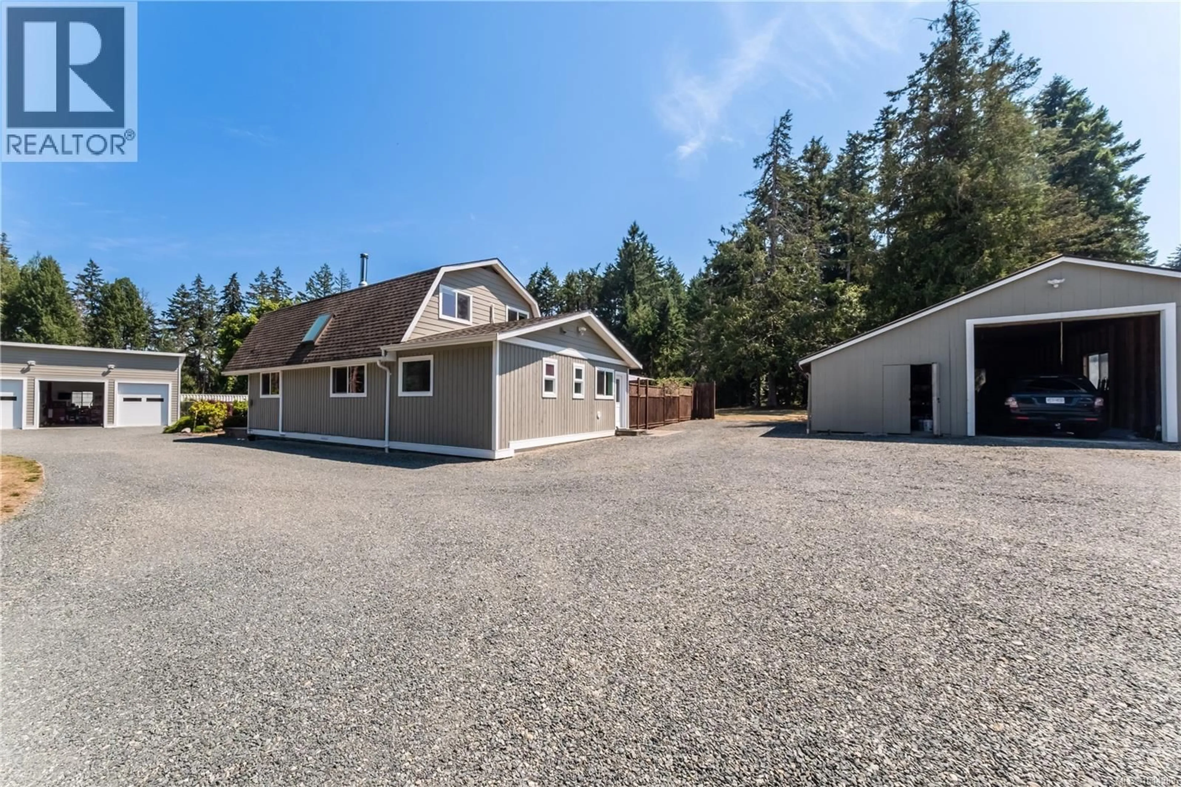 A pic from outside/outdoor area/front of a property/back of a property/a pic from drone, unknown for 1154 SMITHERS ROAD, Errington British Columbia V9P2C1