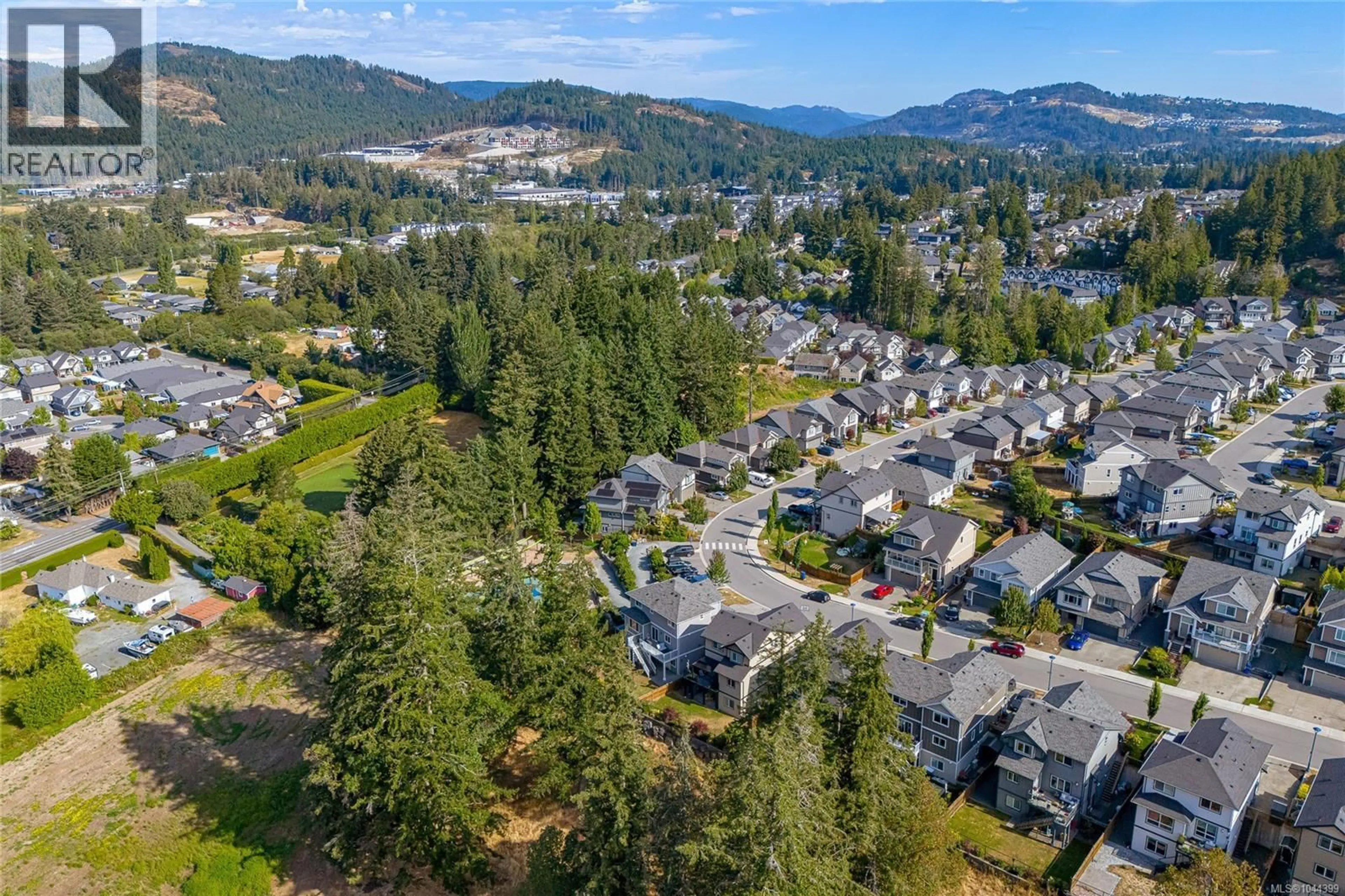 A pic from outside/outdoor area/front of a property/back of a property/a pic from drone, mountain view for 3568 HONEYCRISP AVENUE, Langford British Columbia V9C0N5