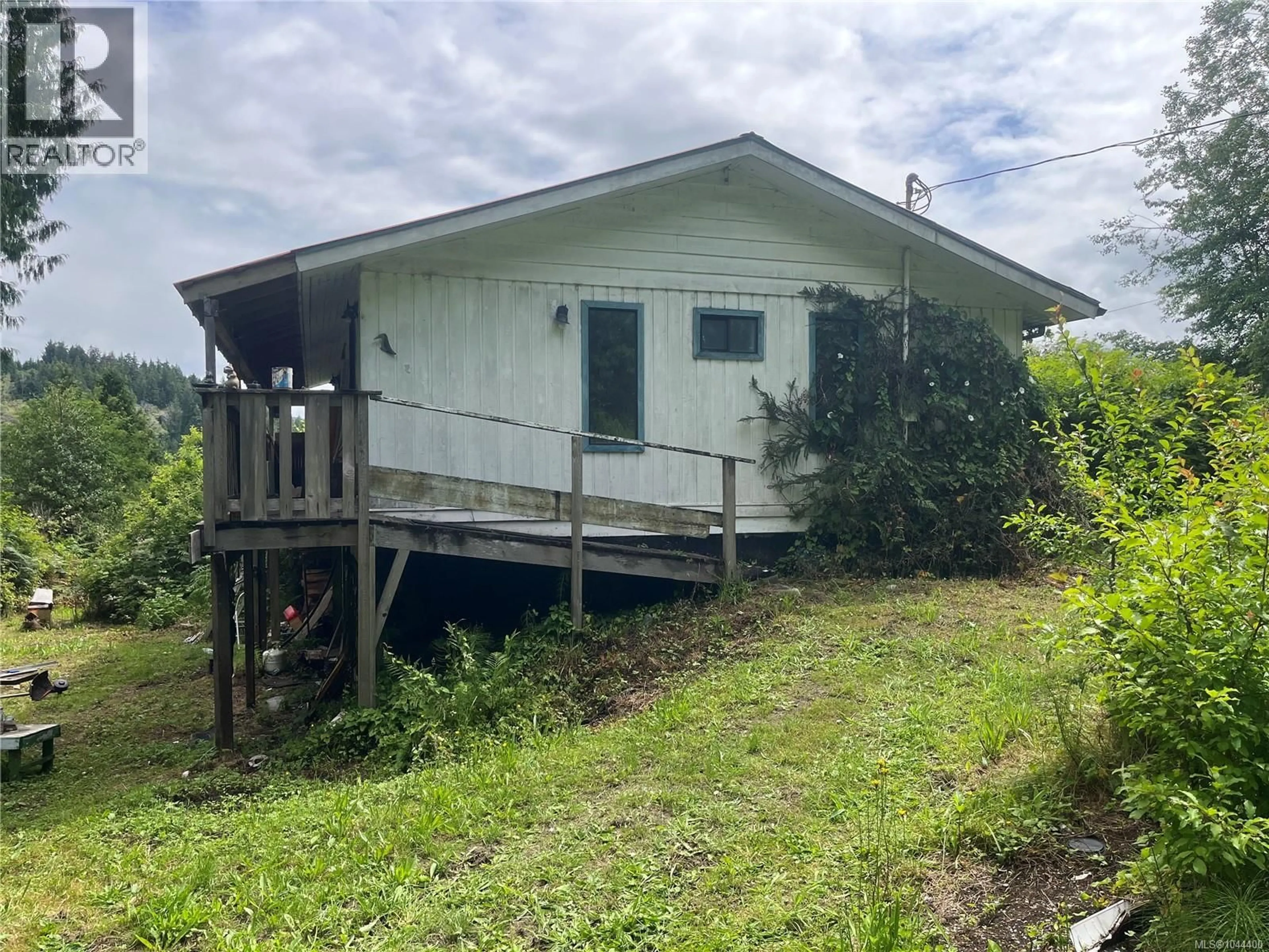 Shed for E-575 QUATSINO ROAD, Quatsino British Columbia V0N2V0