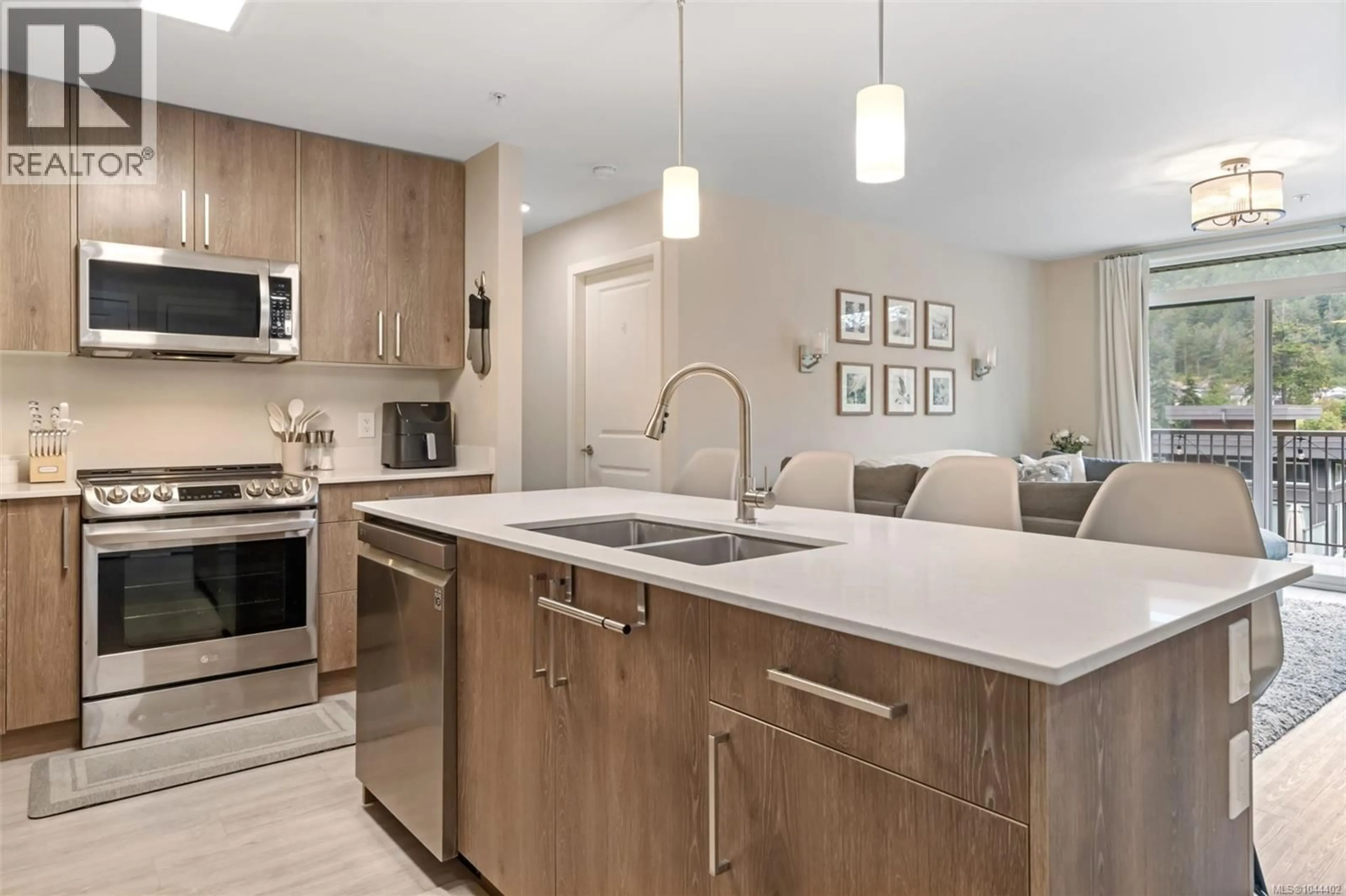 Unknown for 311 - 110 PRESLEY PLACE, View Royal British Columbia V9B0Z1