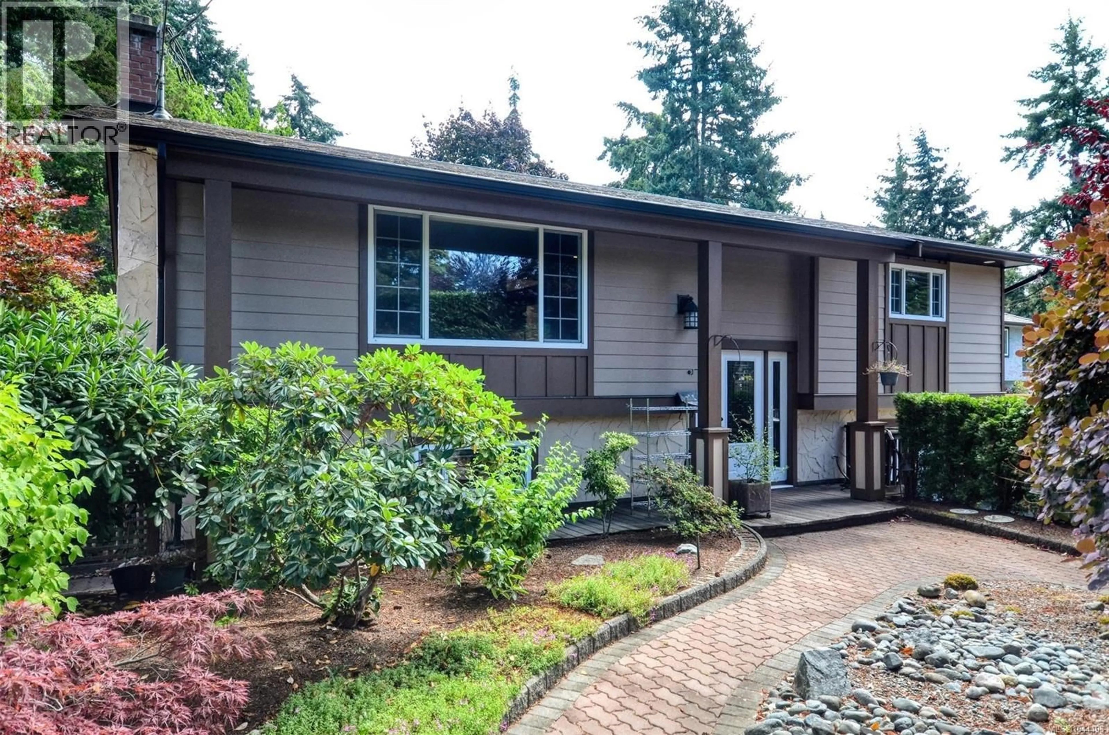 Home with vinyl exterior material, street for 3127 METCHOSIN ROAD, Colwood British Columbia V9C1Z9