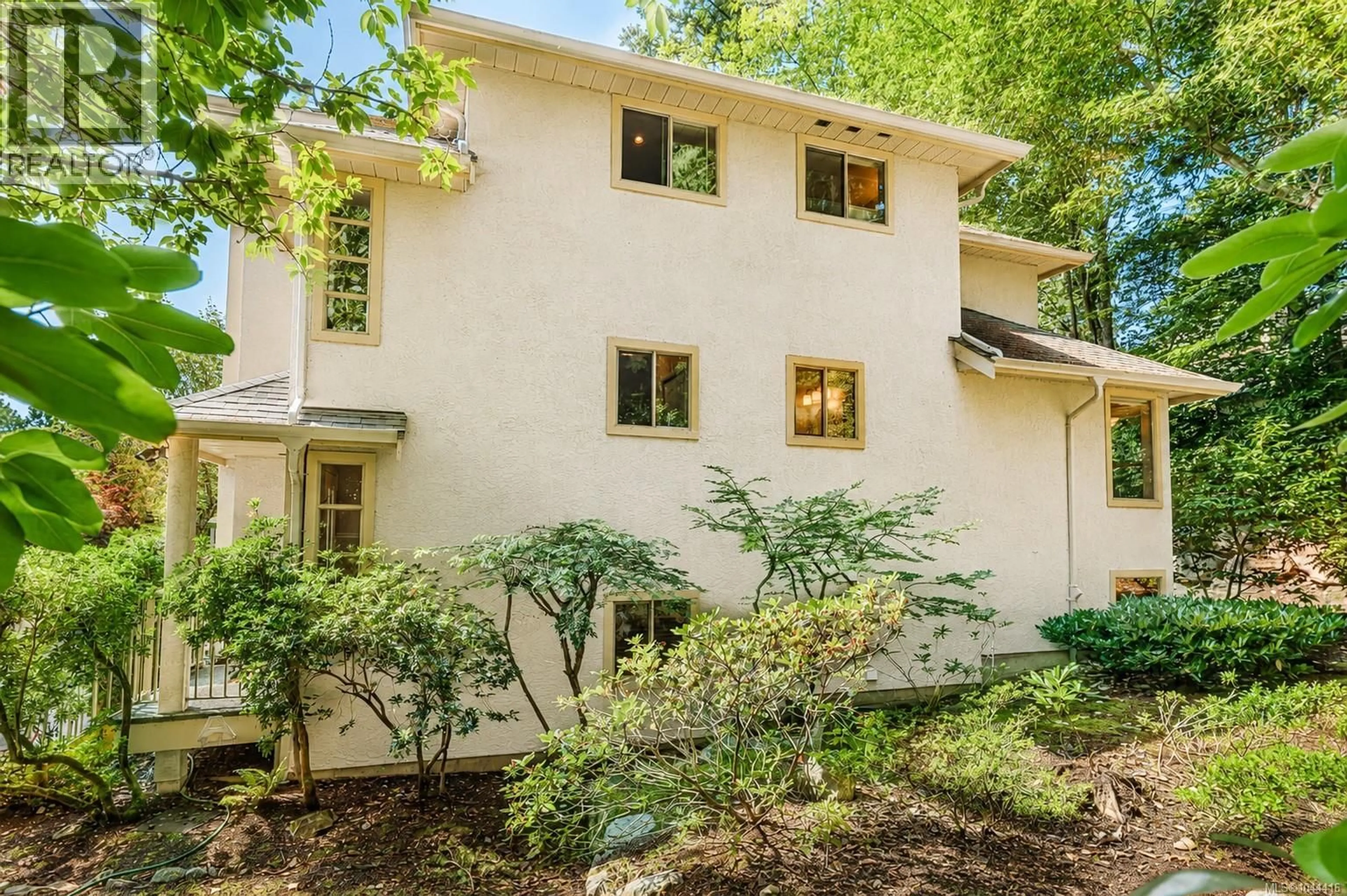 Unknown for 405 - 510 MARSETT PLACE, Saanich British Columbia V8Z7J1