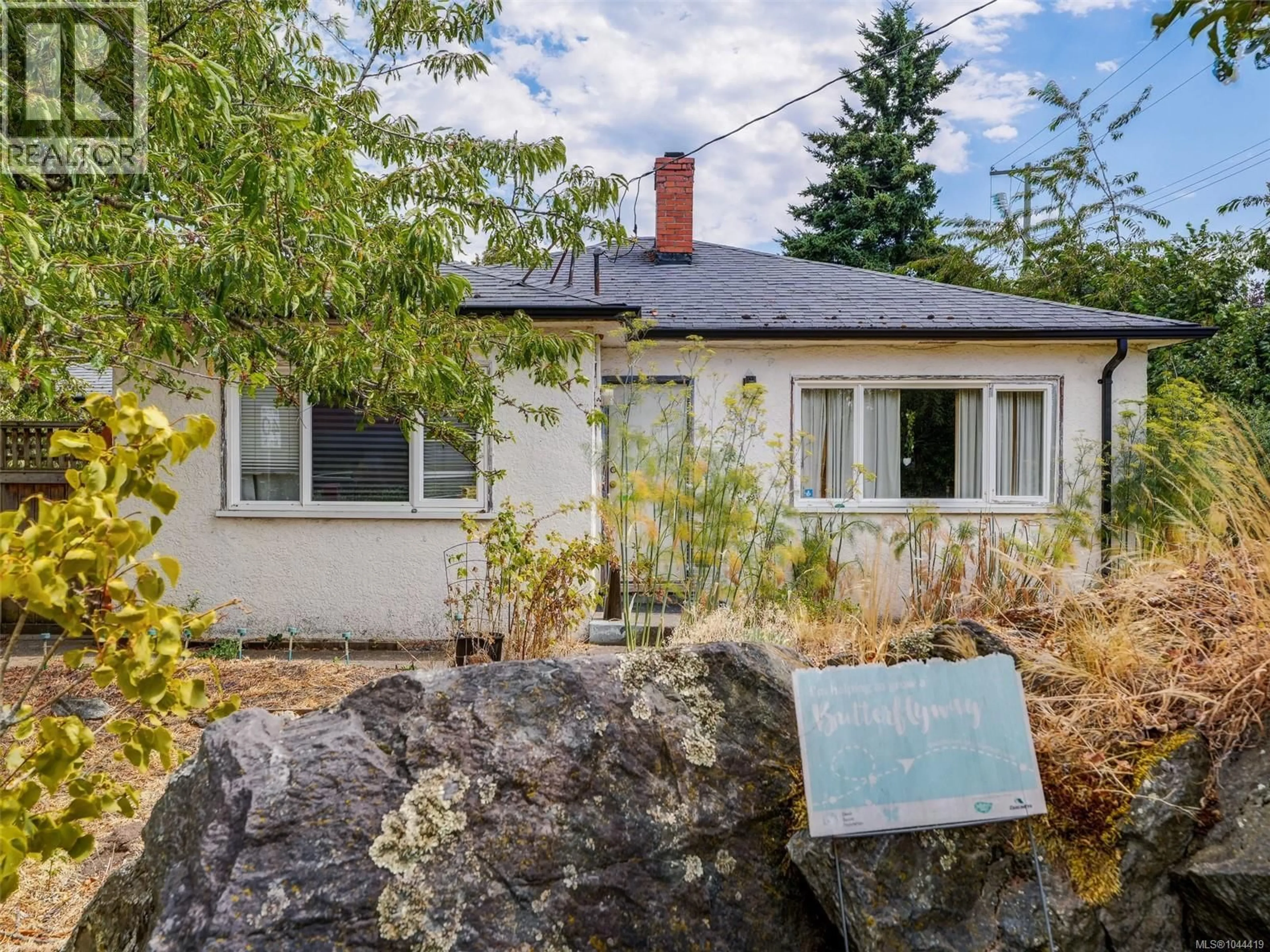Unknown for 2607 SHELBOURNE STREET, Victoria British Columbia V8R2Z2