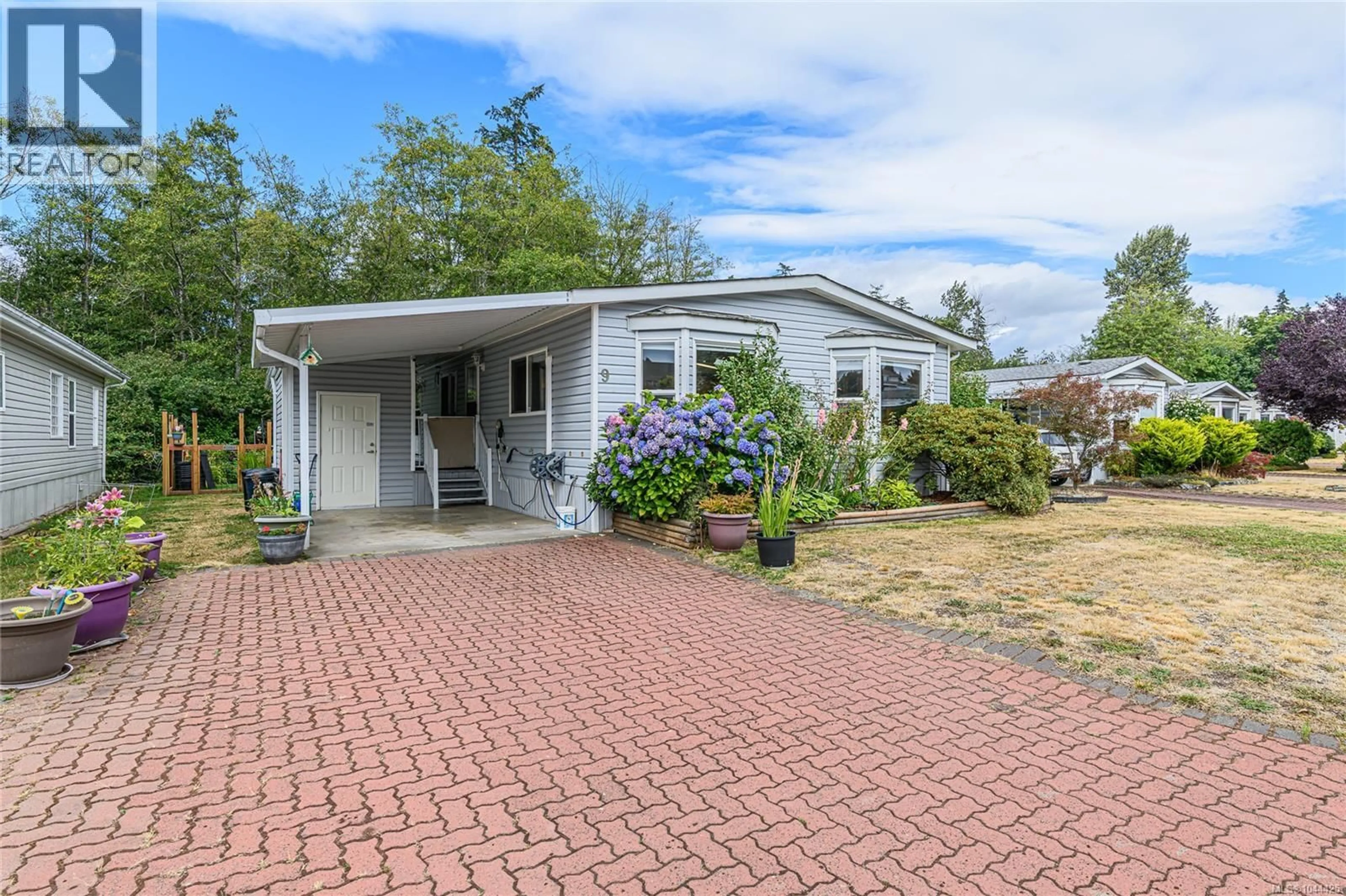 Home with vinyl exterior material, street for 9 - 1927 TZOUHALEM ROAD, Duncan British Columbia V9L5K5